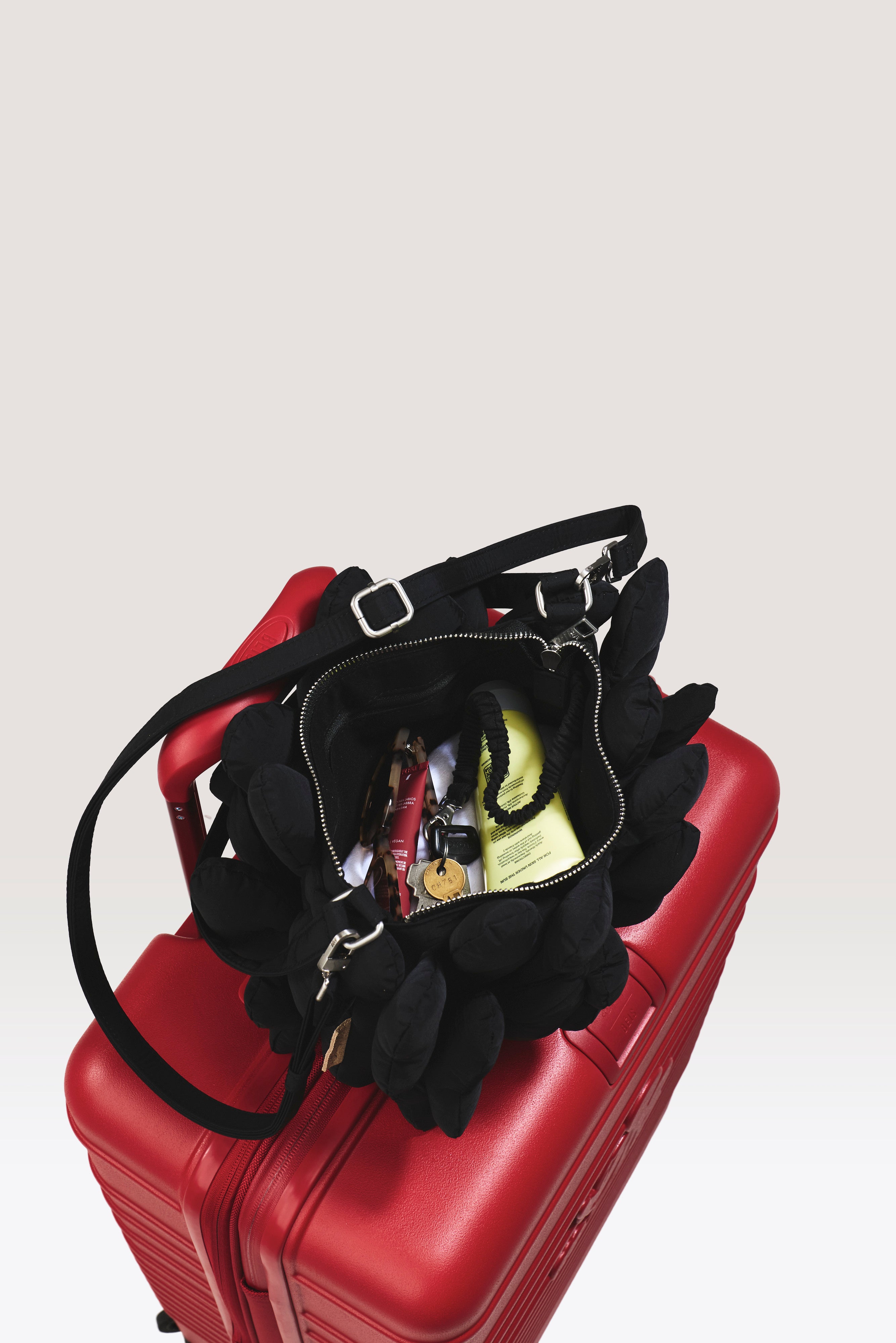 beis-tote-minnie-bow-handbag-tote-bag-noir-disney image 3