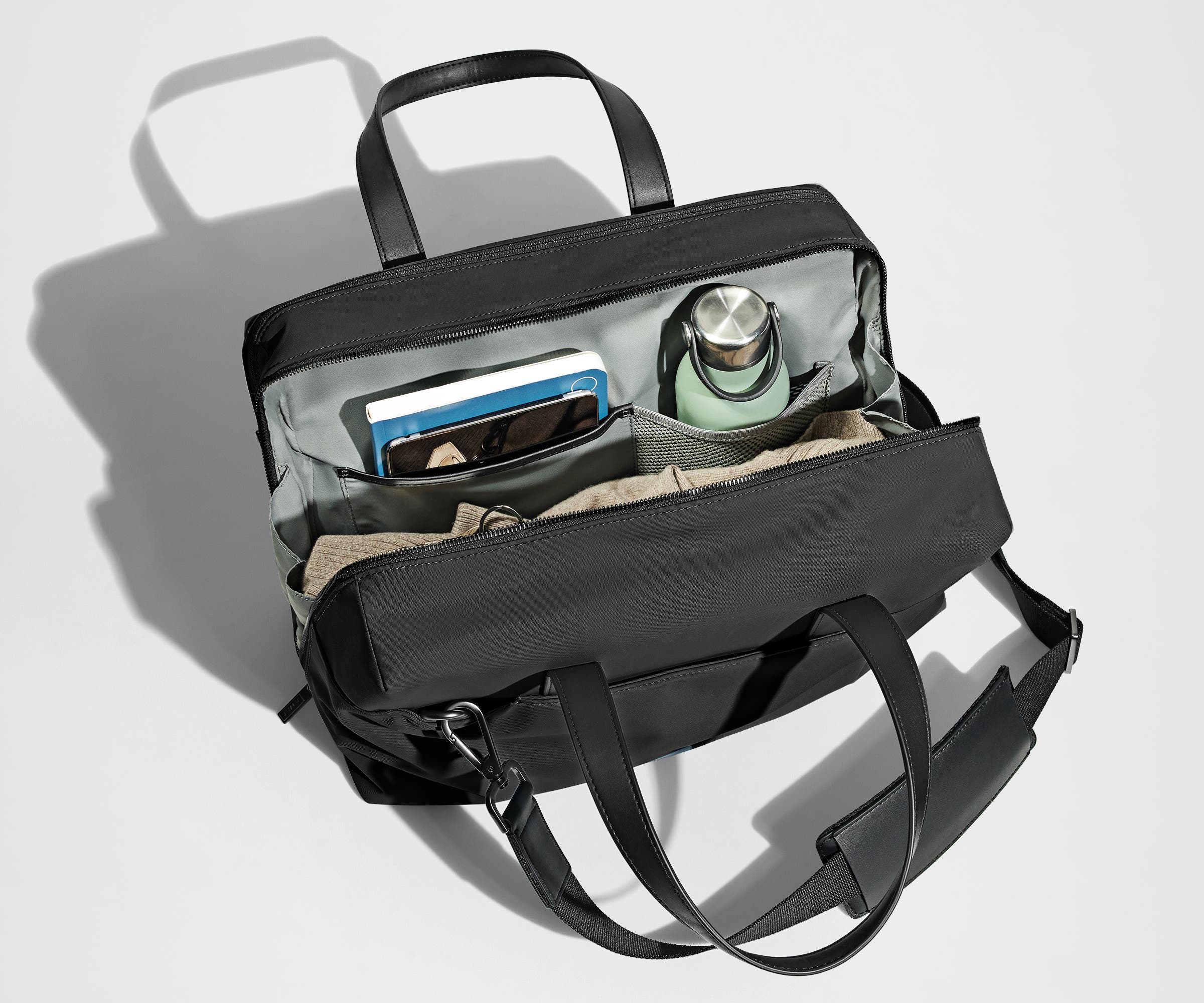 away-everywhere-bag-sac-bandouli-re-jet-black-16-pouces image 3
