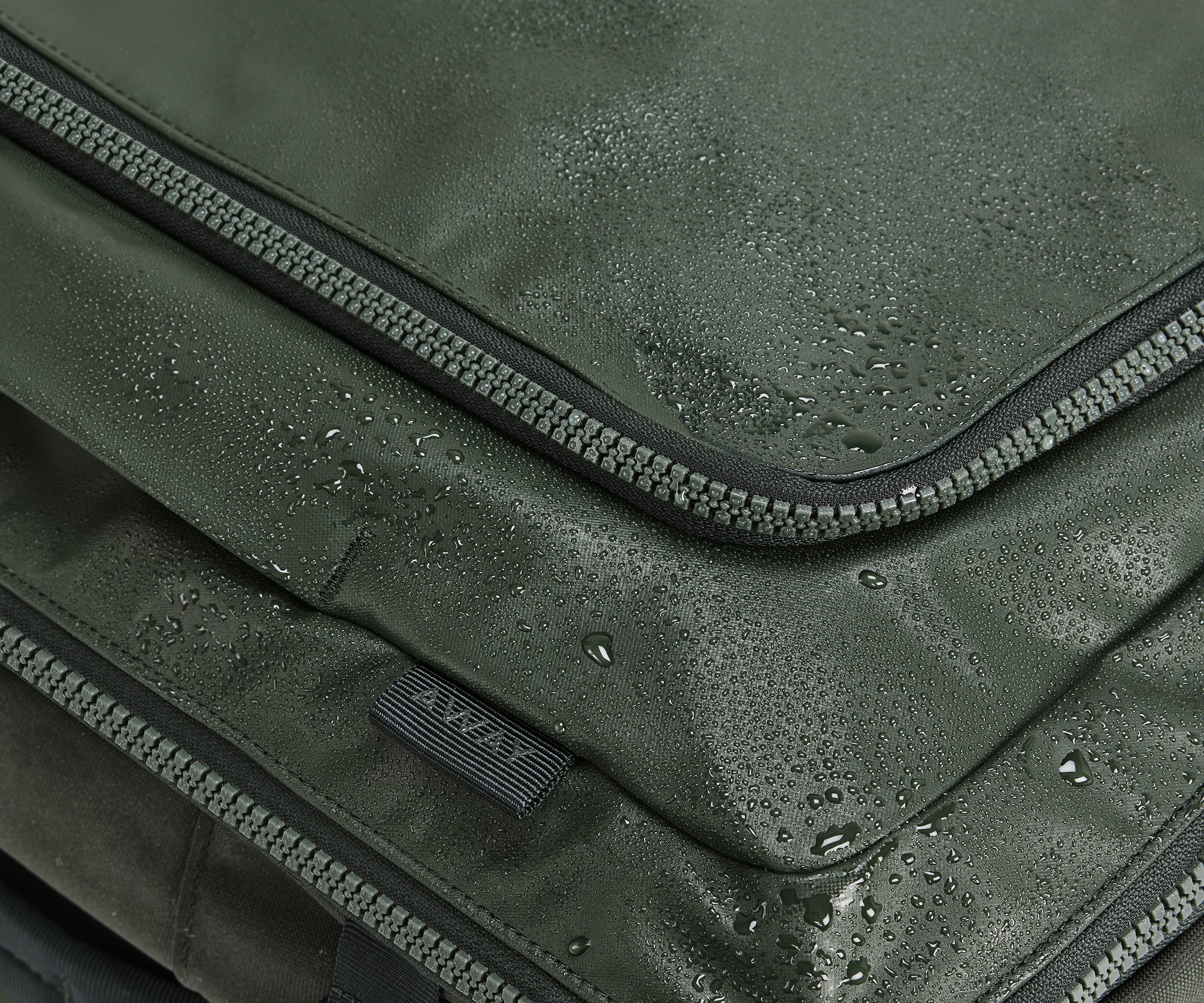 away-active-45l-sac-dos-convertible-vert-for-t image 4