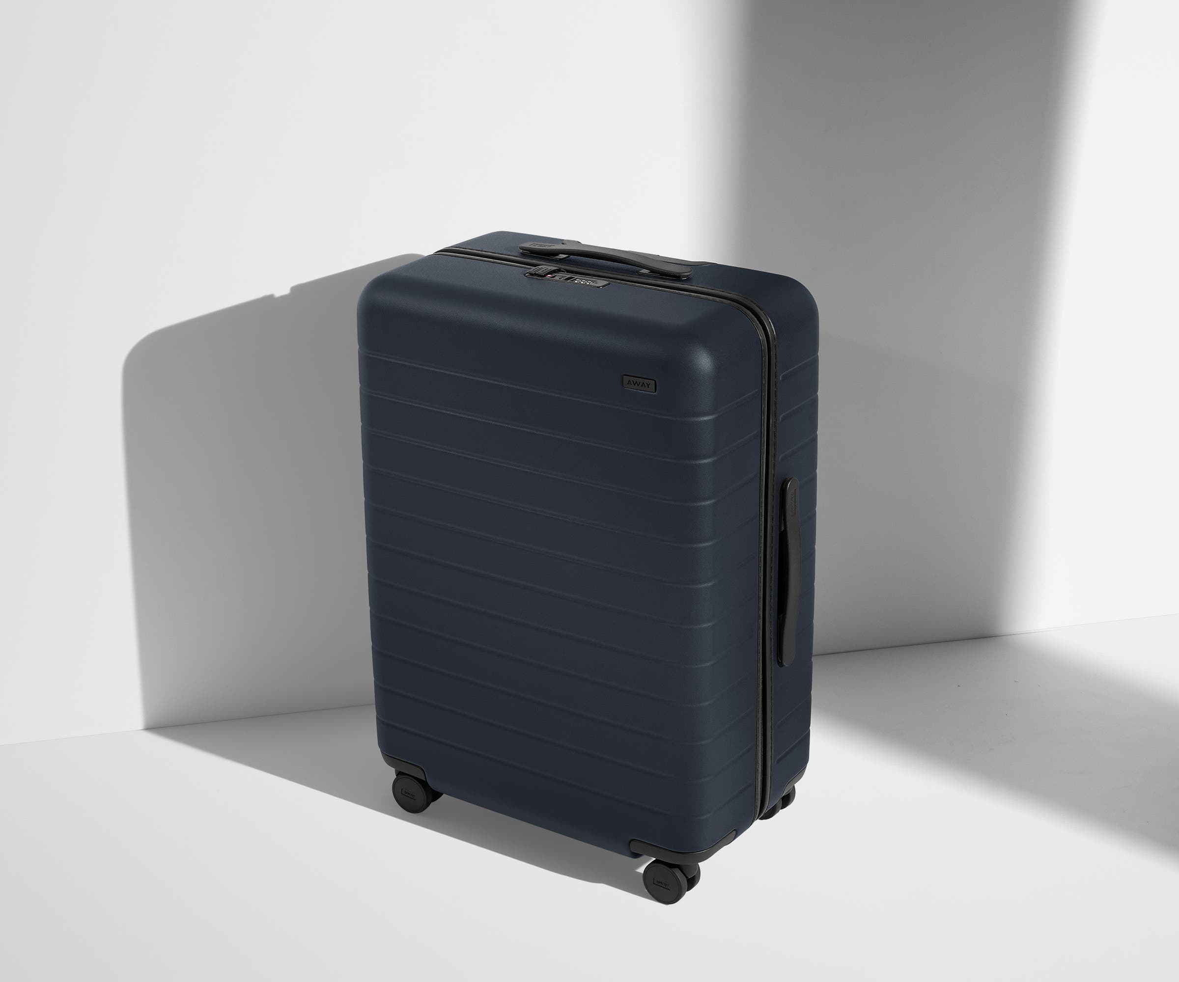 away-medium-valise-soute-bleue-navy-blue image 2