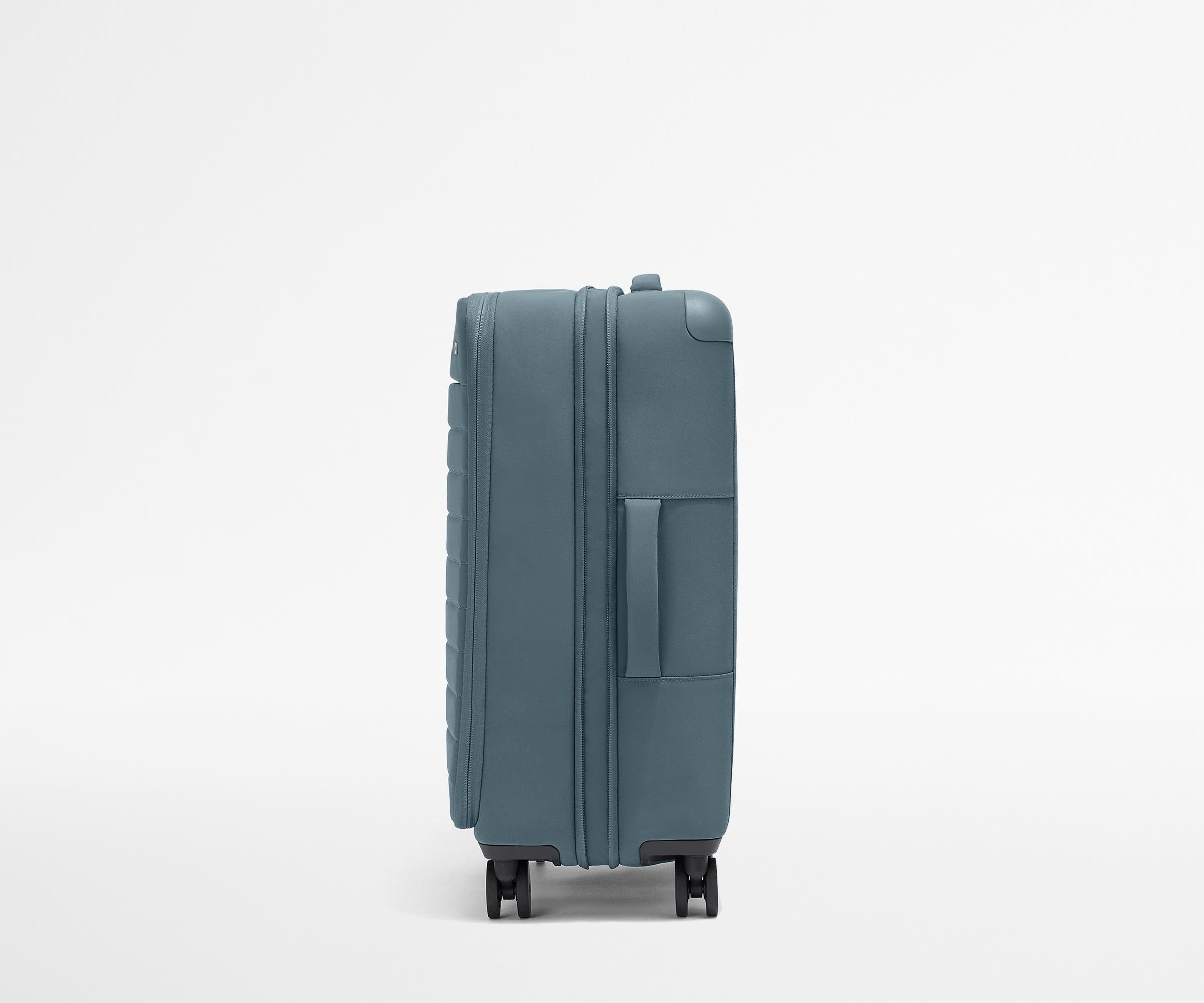 away-softside-medium-valise-soute-coast-blue-2-semaines image 3