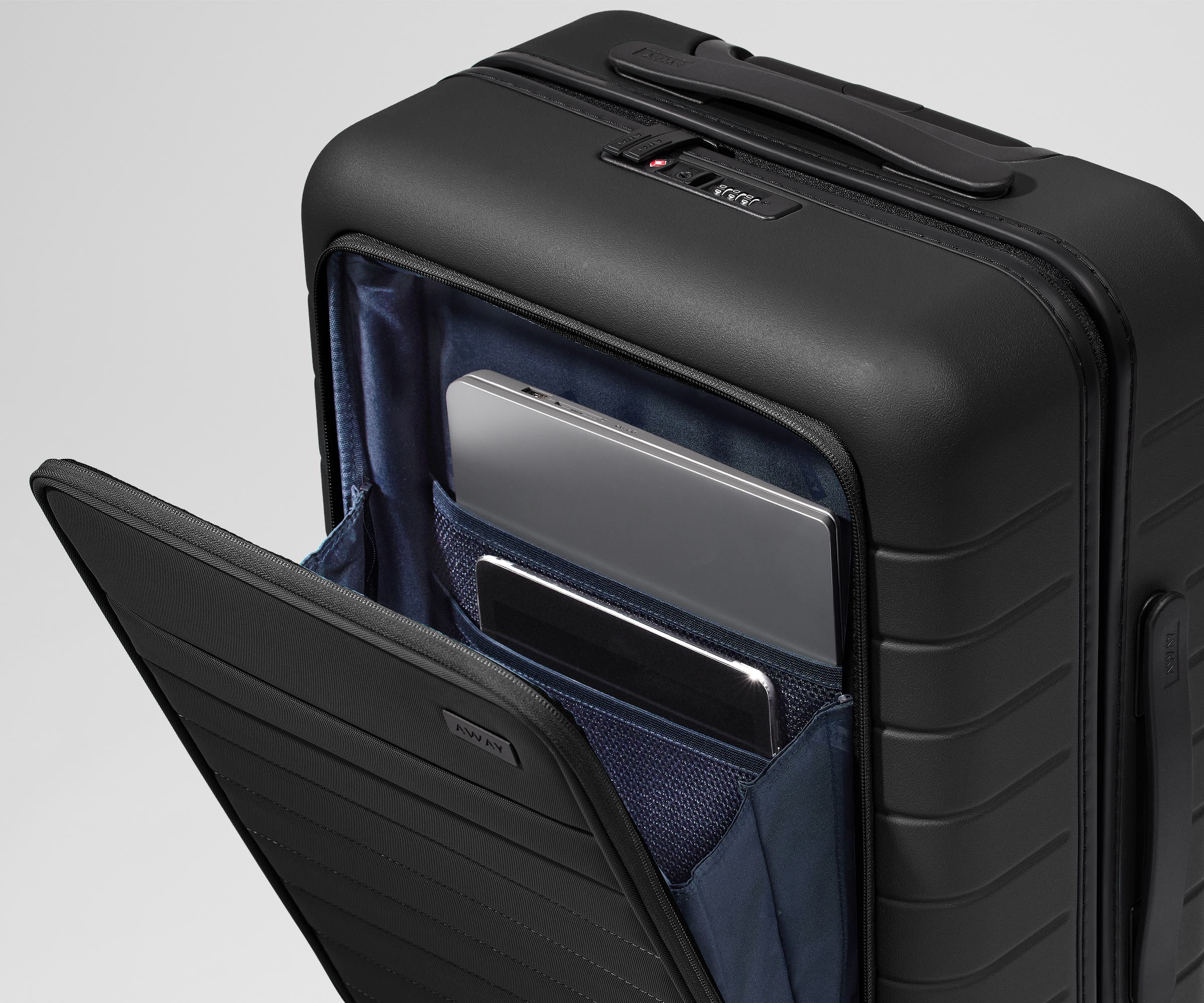 away-executive-bigger-carry-on-cabine-noir-ordinateur image 5
