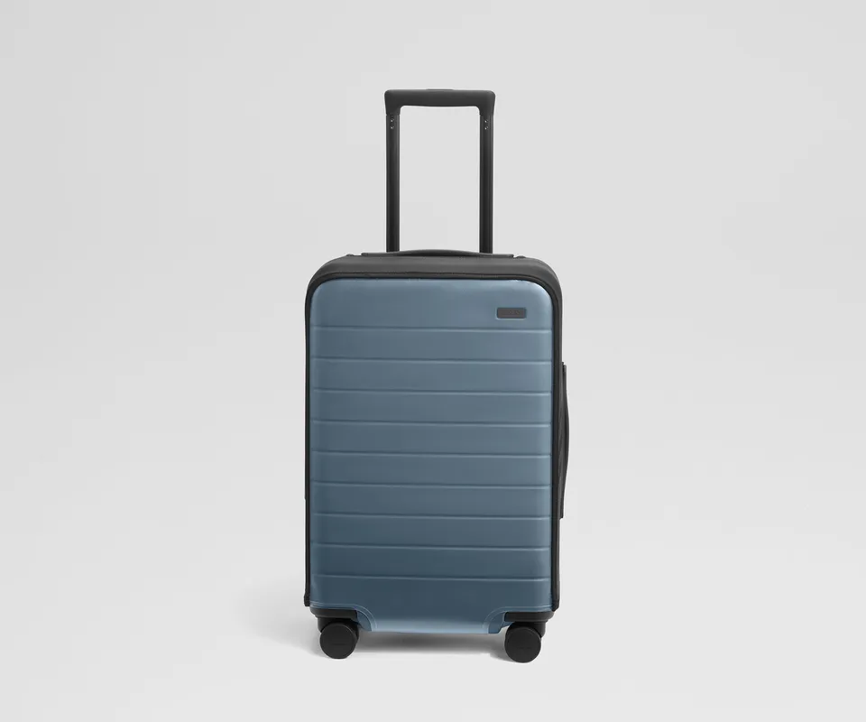 away-clear-cover-housse-valise-carry-on-transparent image 1