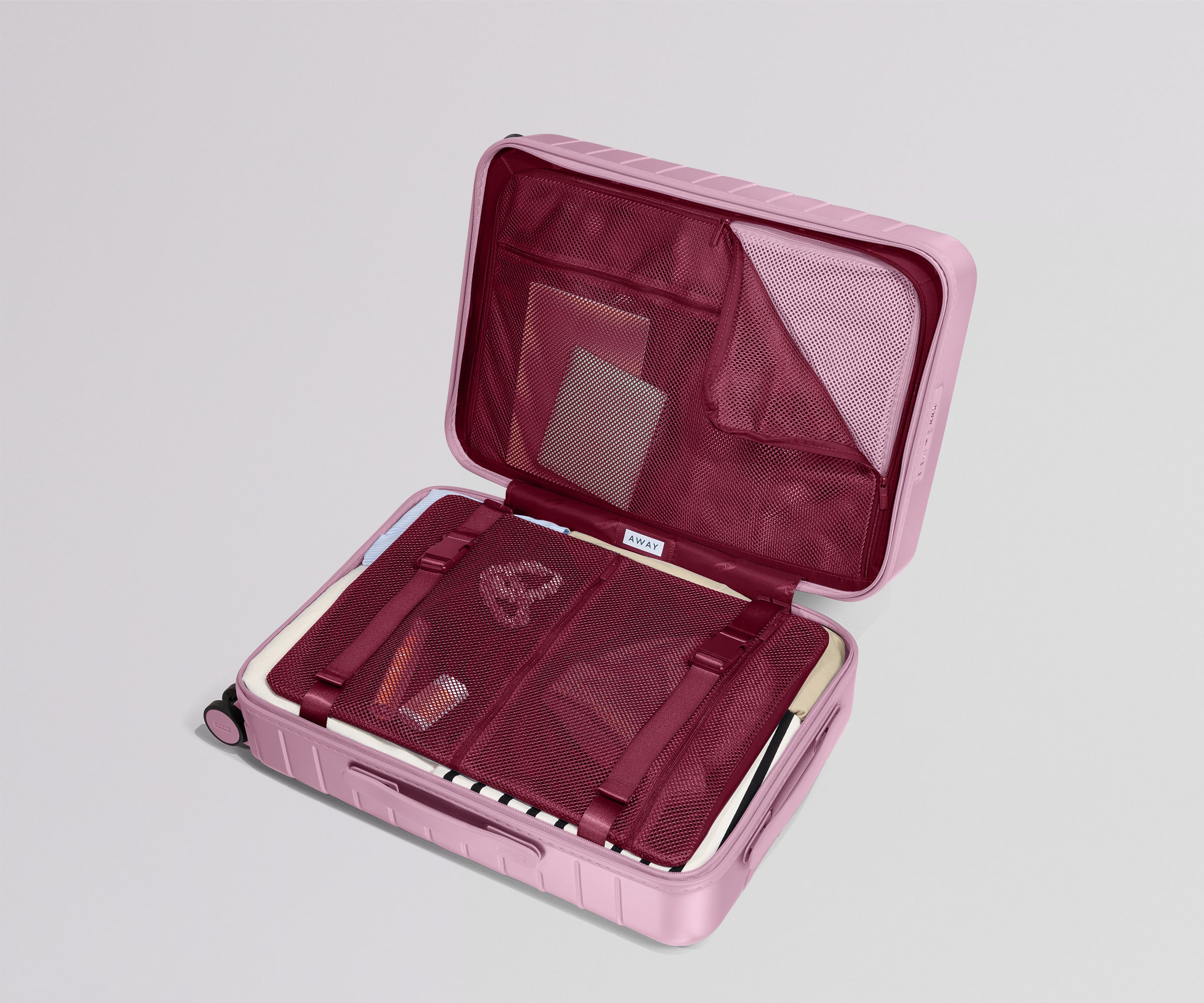 away-bigger-carry-on-valise-cabine-rigide-rose-glacial image 3