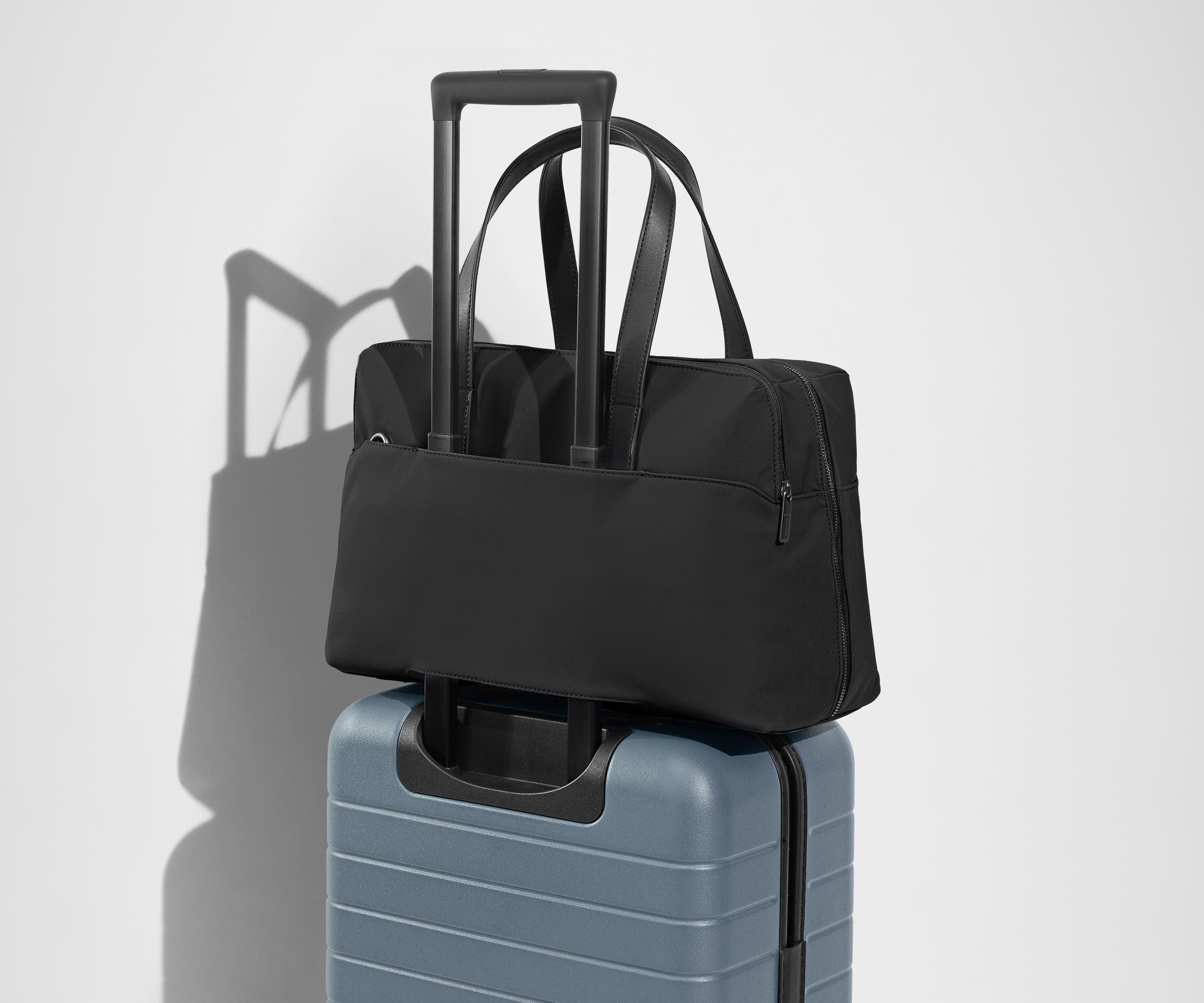 away-everywhere-bag-sac-bandouli-re-jet-black-16-pouces image 8