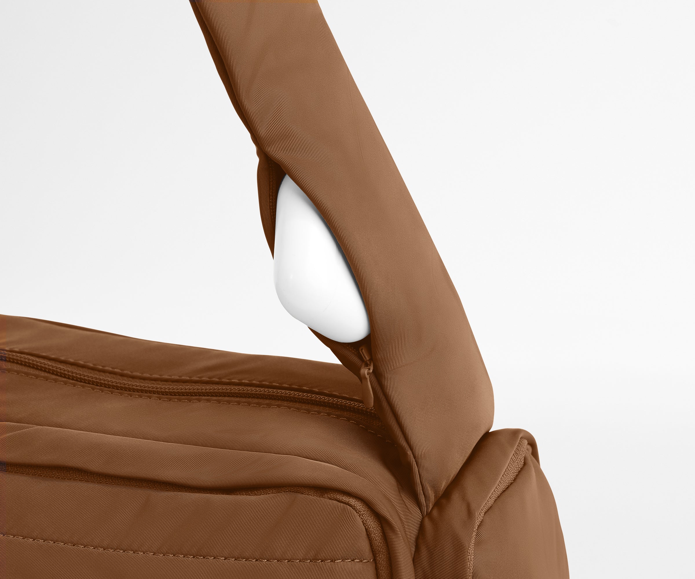 away-featherlight-cargo-pack-sac-banane-amaro-brown image 6