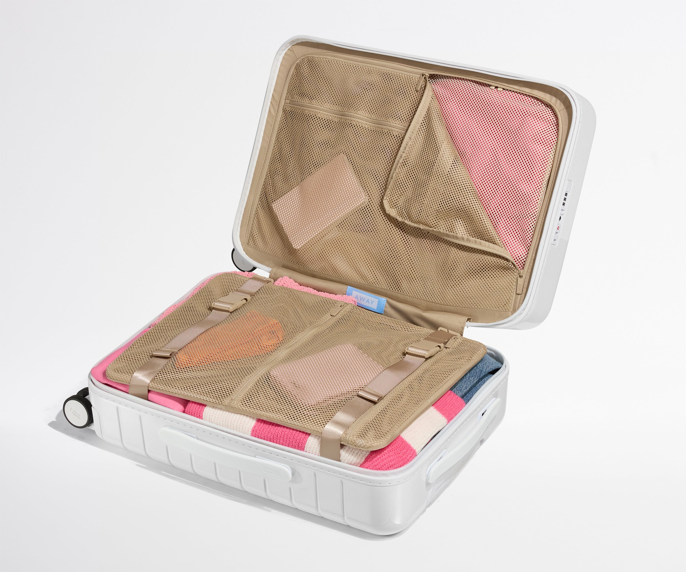 away-bigger-carry-on-valise-cabine-blanc-perle-compression image 3