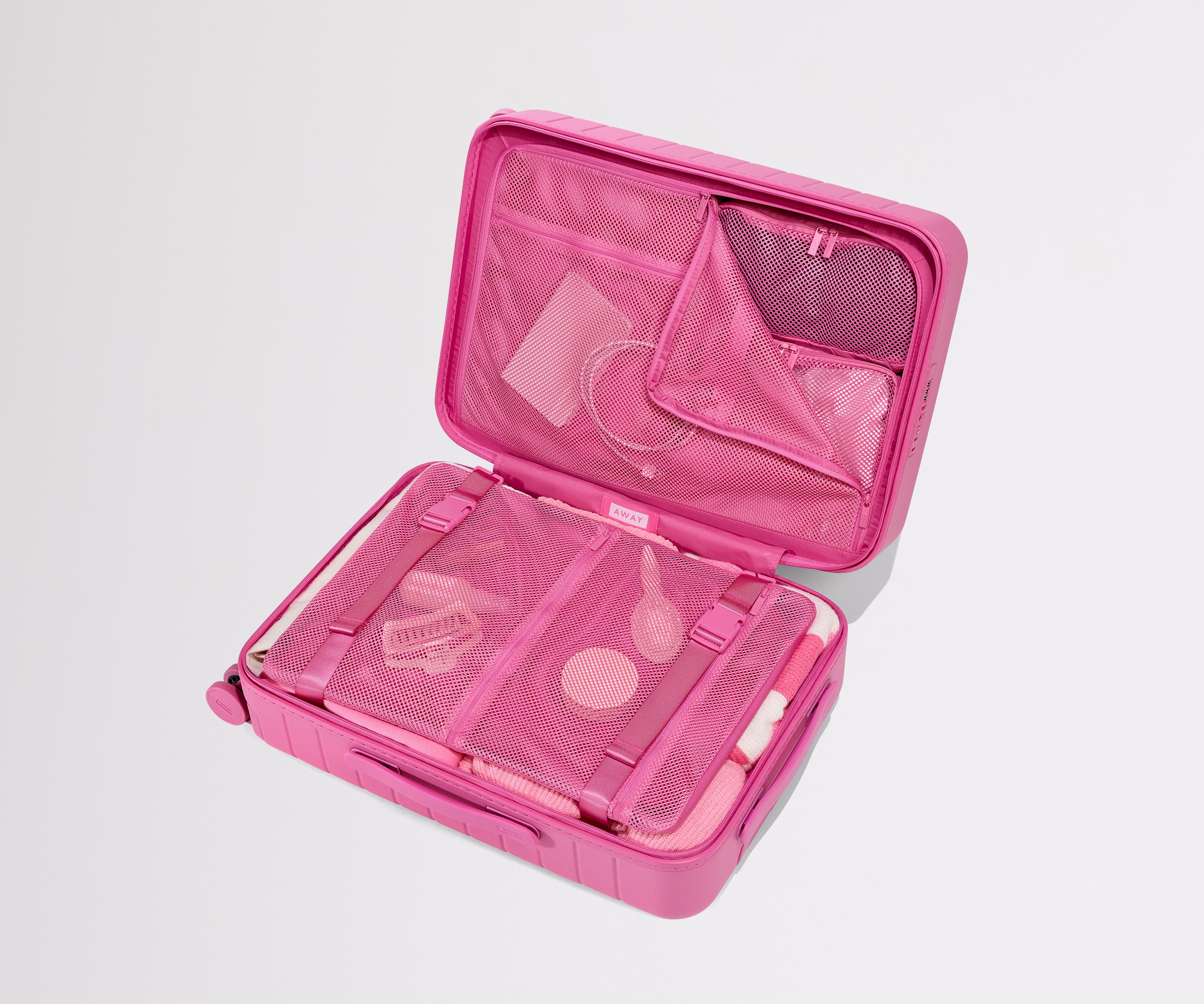 away-bigger-carry-on-valise-cabine-island-pink-rigide image 3