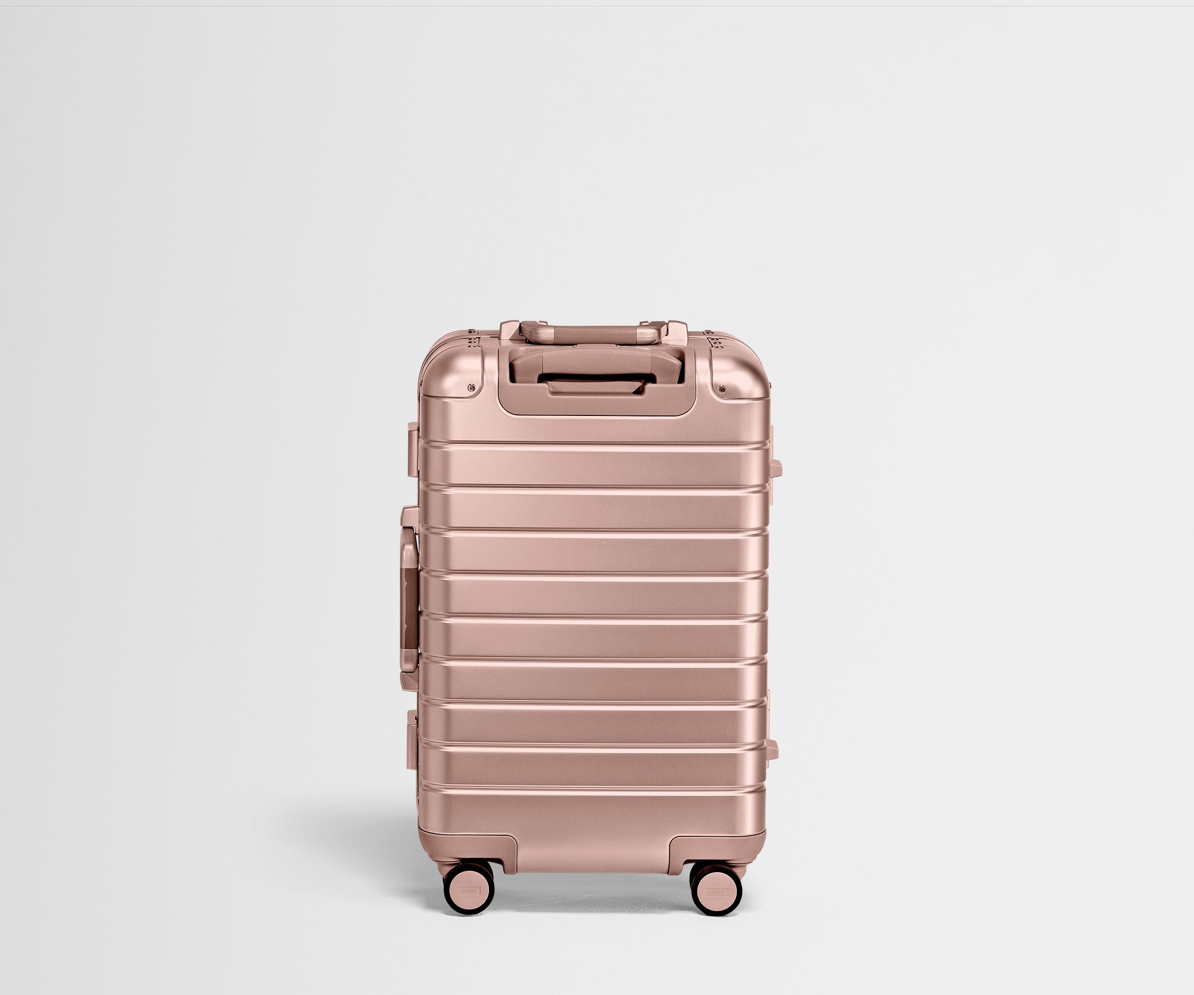 away-bigger-carry-on-aluminium-valise-cabine-or-rose image 6