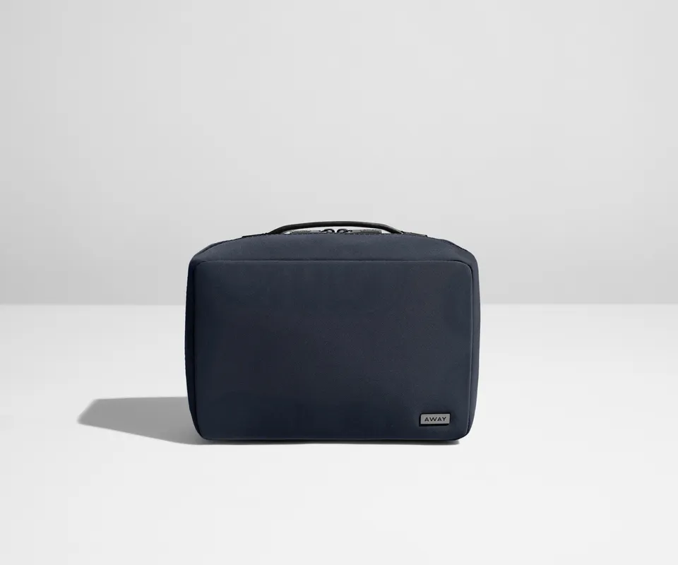 away-small-toiletry-bag-petite-trousse-bleu-marine image 1