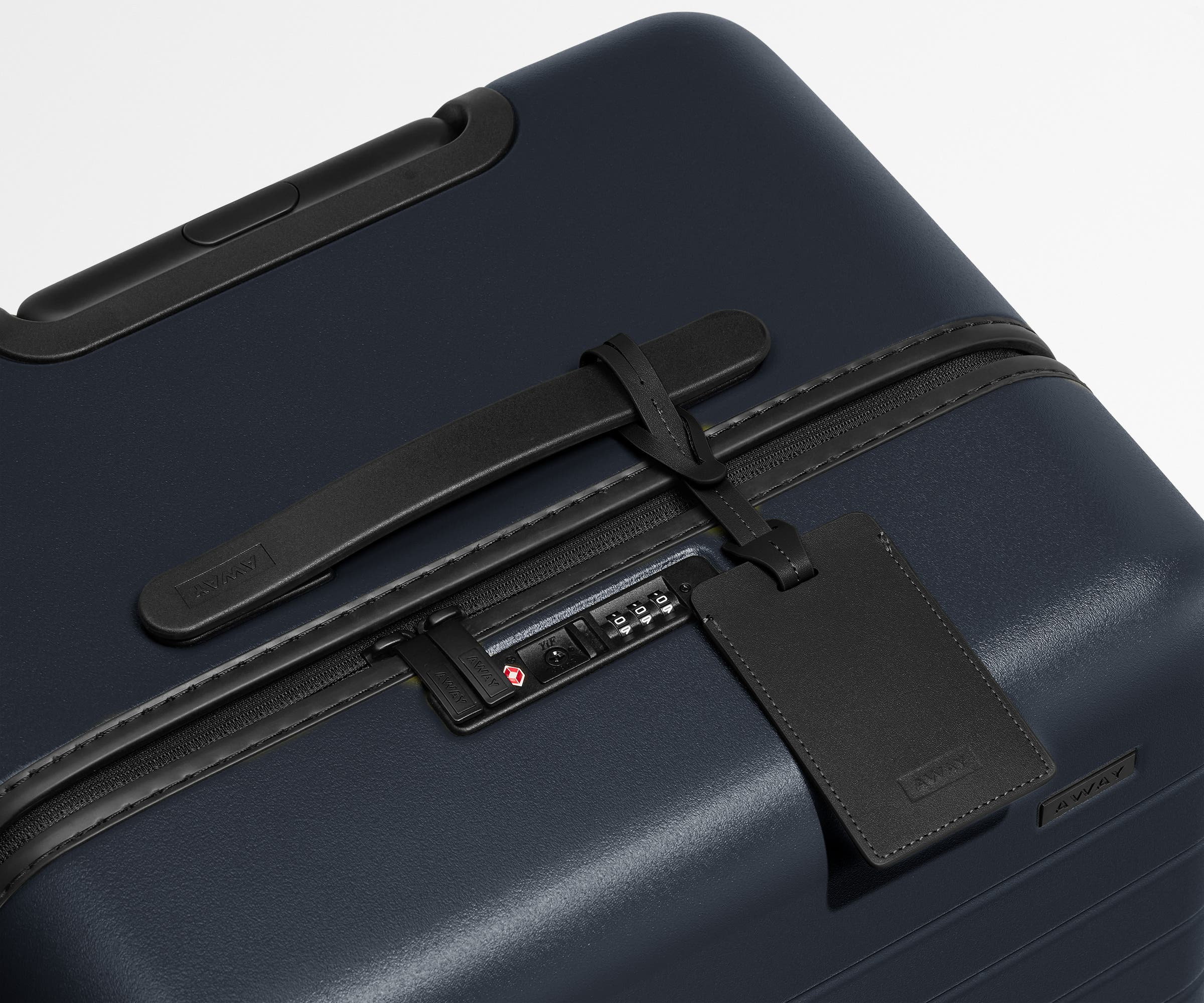 away-the-trunk-valise-soute-bleu-marine-rigide image 8