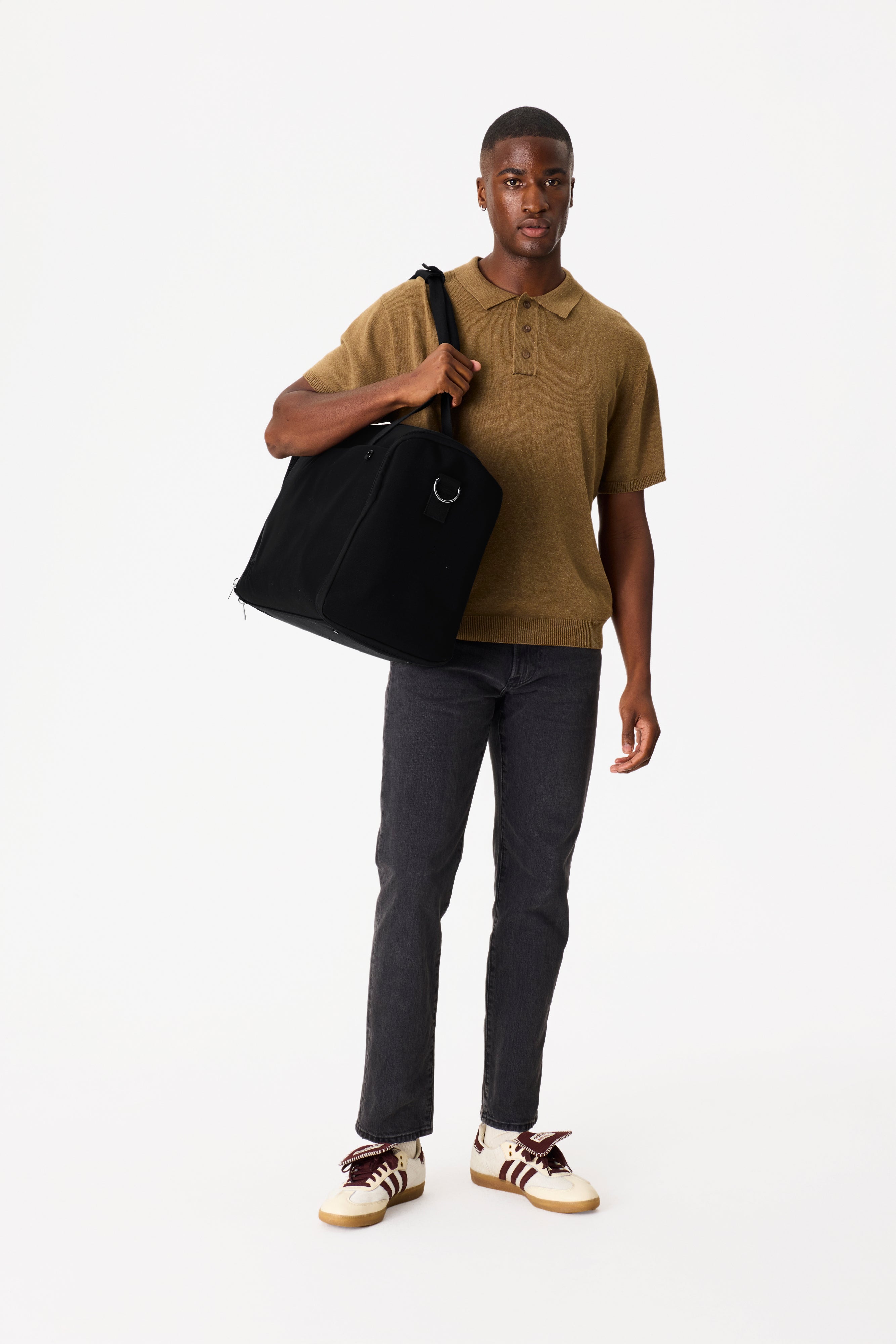 beis-garment-duffle-sac-voyage-noir-porte-costume image 8