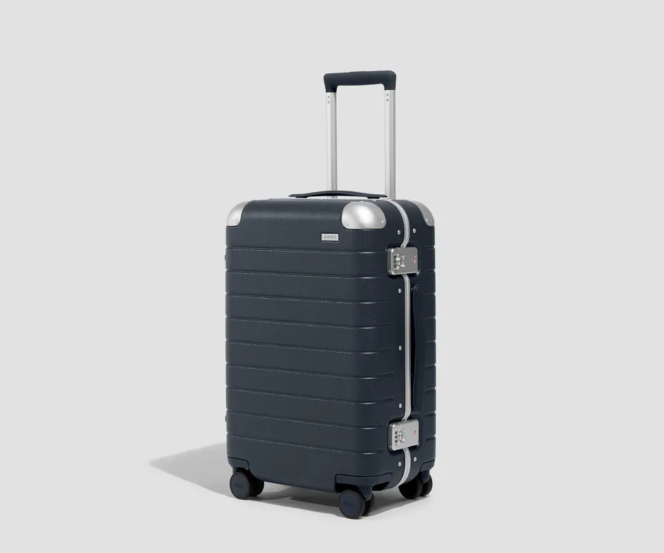away-aluminum-edge-valise-cabine-navy-blue-rigide image 1