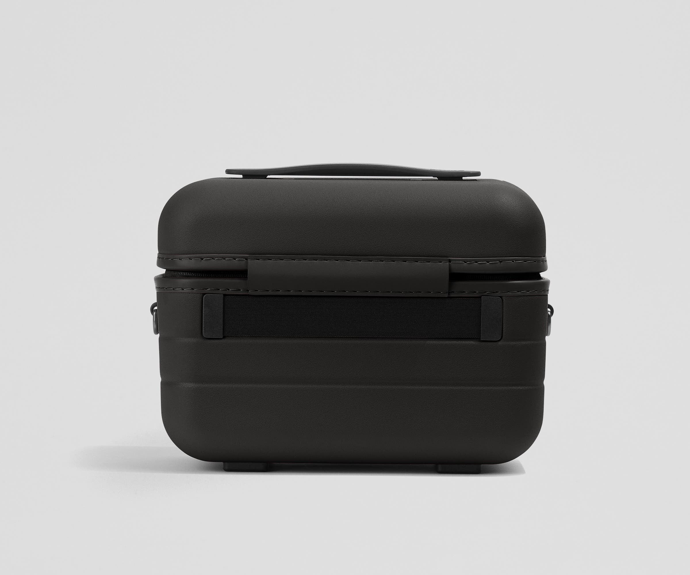 away-train-case-vanity-rigide-jet-black-polycarbonate image 8