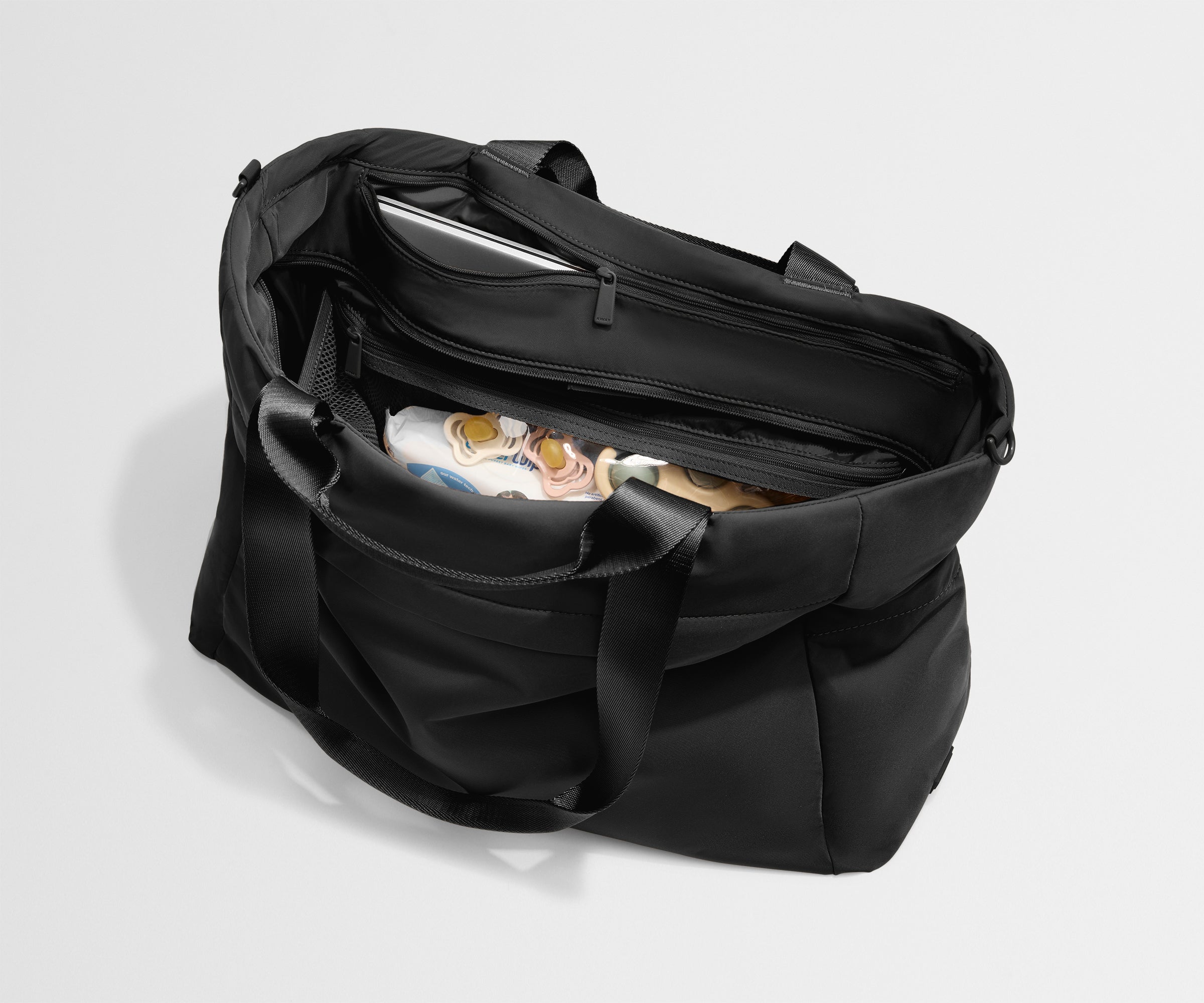 away-featherlight-diaper-tote-sac-langer-jet-black image 3