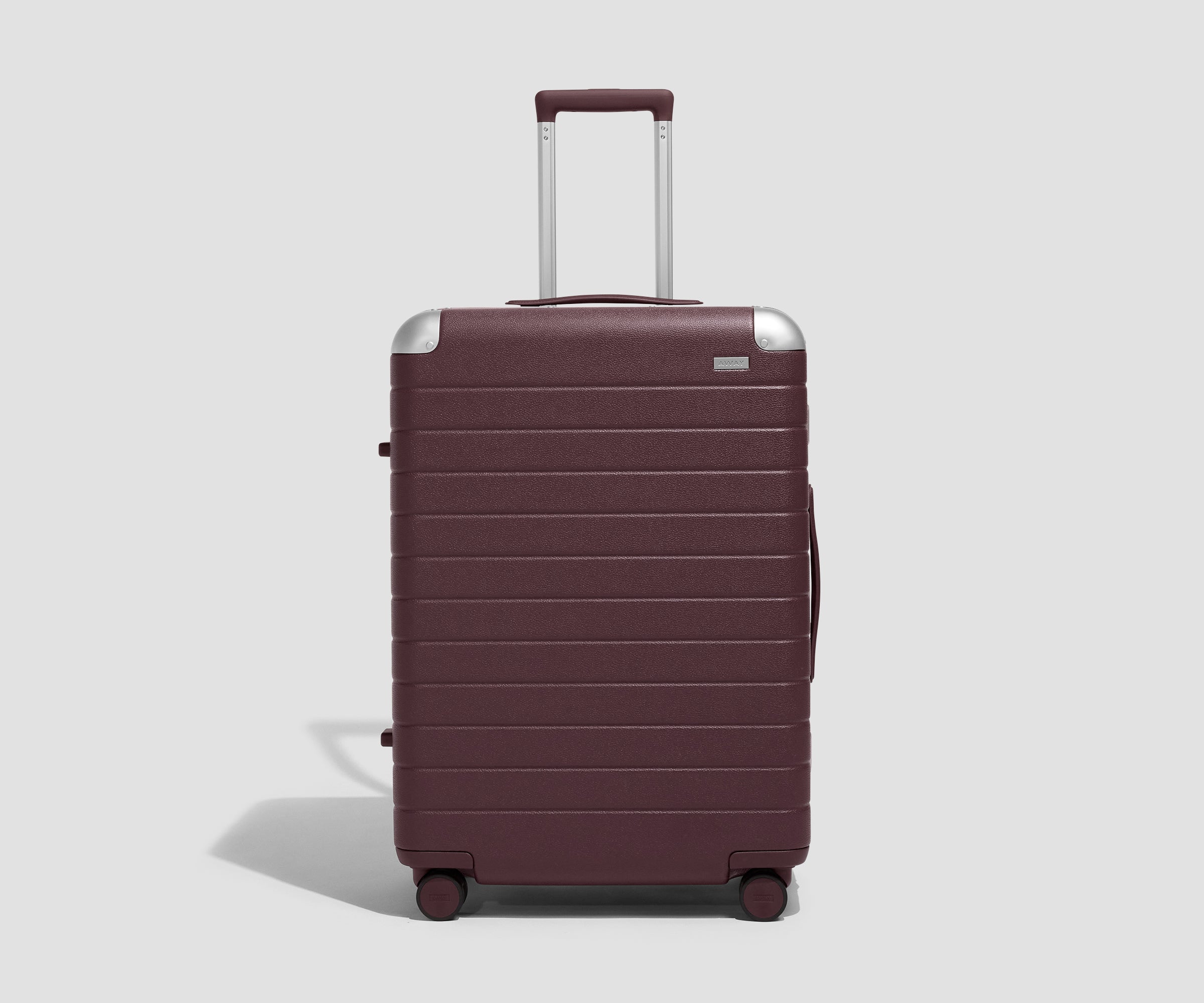 away-aluminum-edge-medium-valise-soute-oxblood-red-aluminium image 2