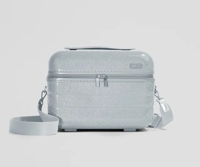 away-train-case-vanity-case-rigide-supernova-silver image 1