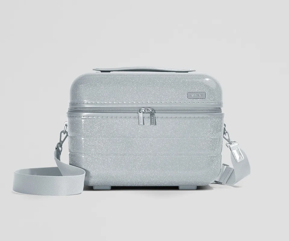 away-train-case-vanity-case-rigide-supernova-silver image 1