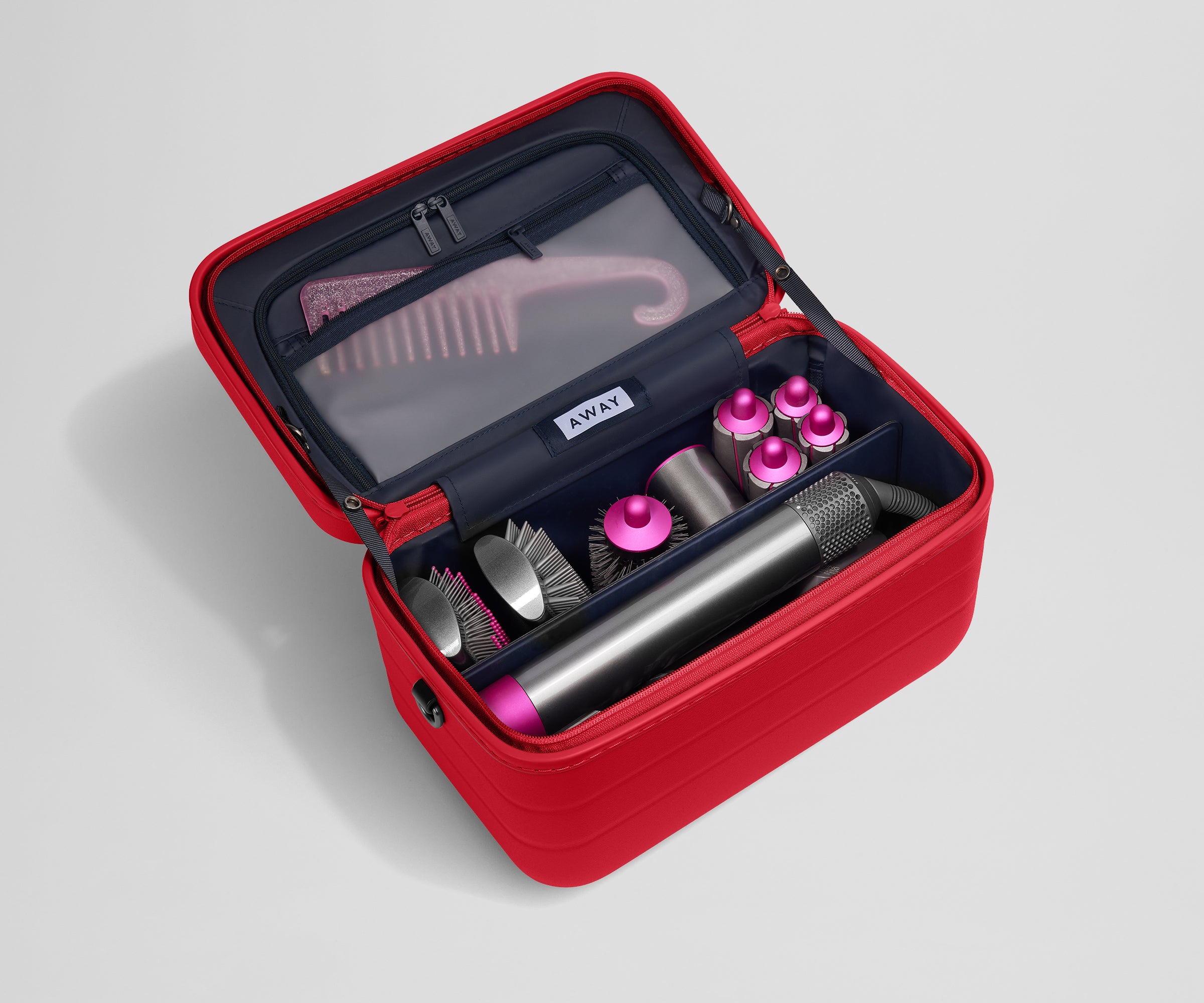 away-train-case-trousse-de-toilette-rouge-cerise-rigide image 4