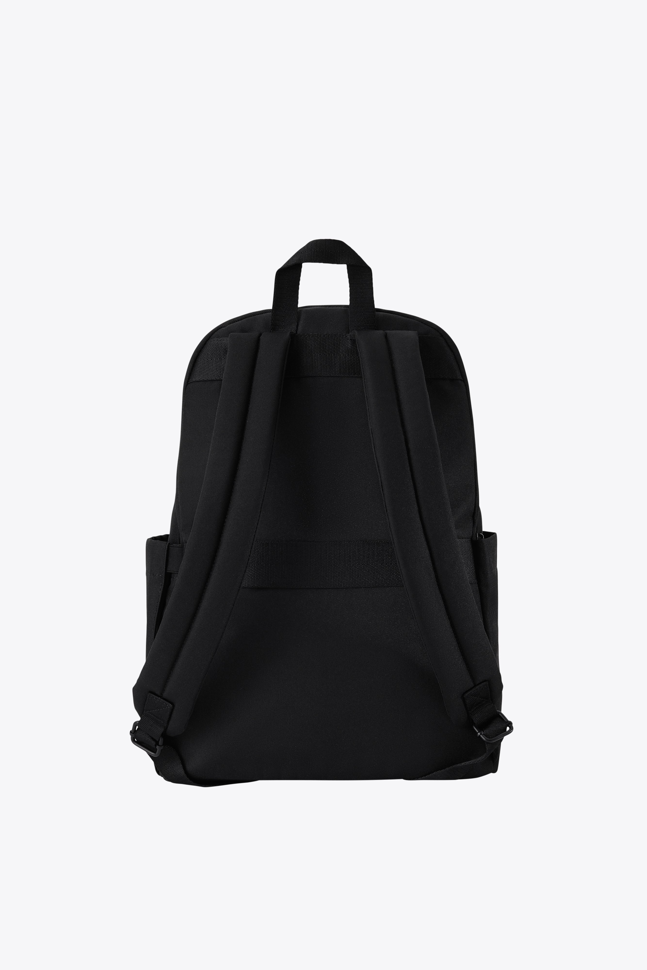 beis-the-classic-backpack-sac-dos-noir image 3