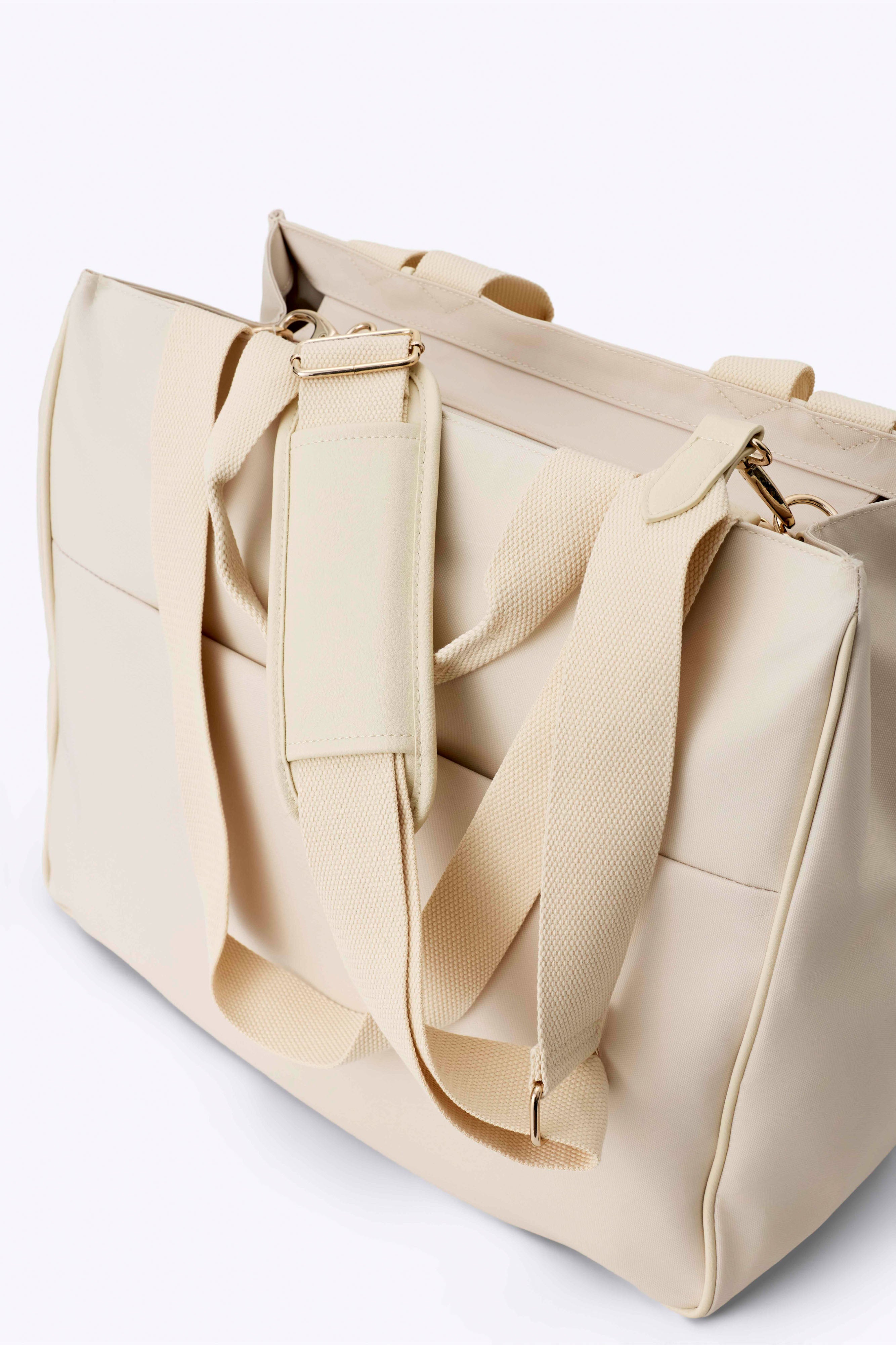 beis-east-to-west-beige-tote-bag-cabas-beige image 3
