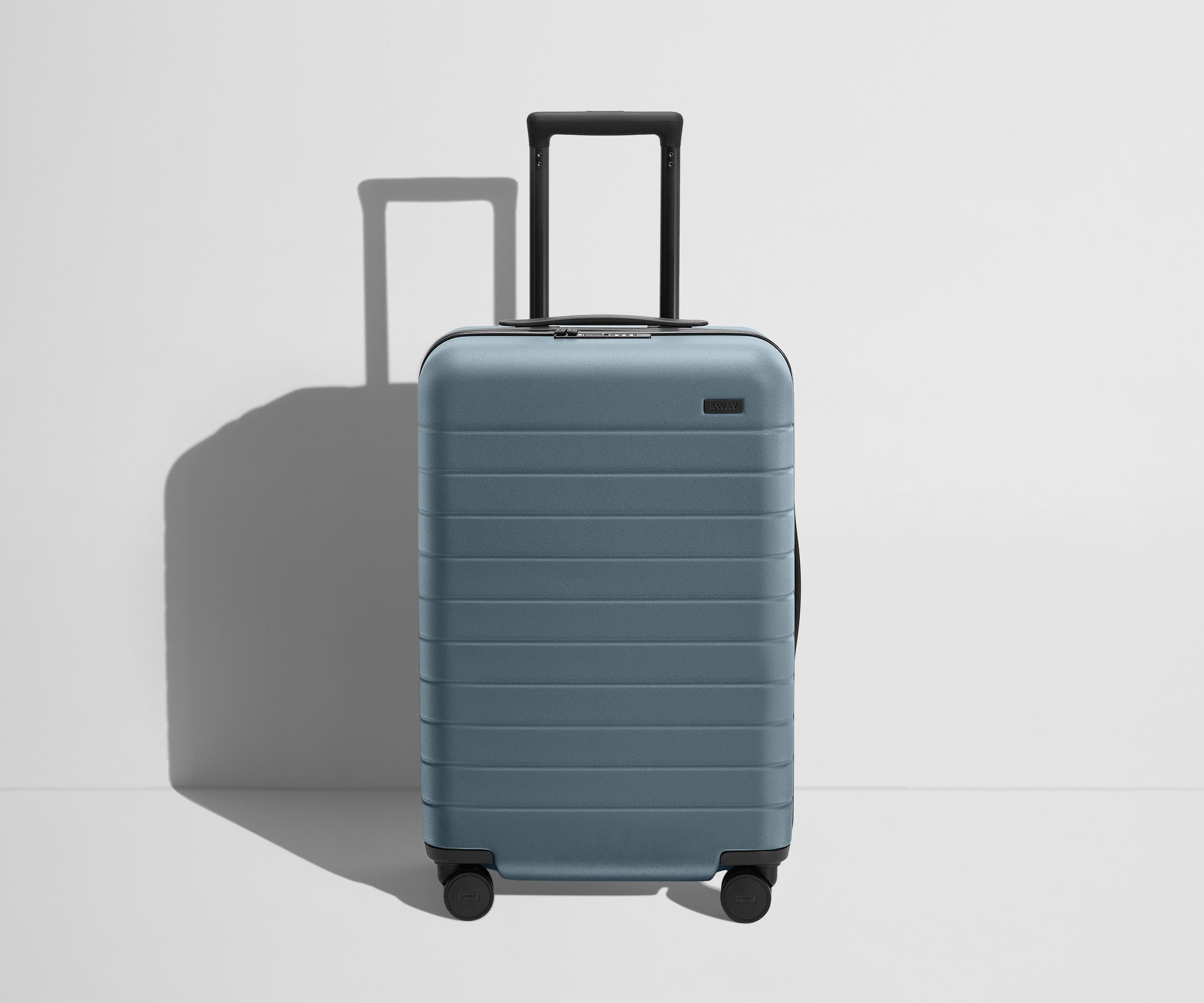 away-bigger-carry-on-flex-valise-cabine-coast-blue-extensible image 2