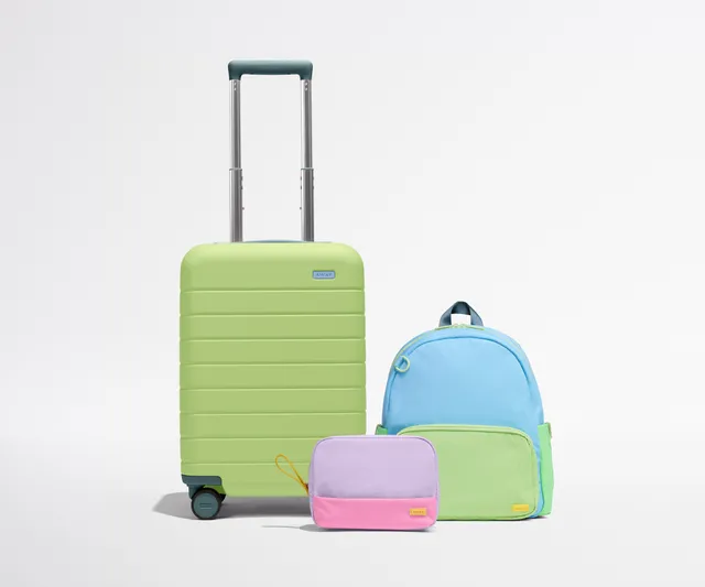 away-born-ready-bundle-set-voyage-bagages-organis-s image 1
