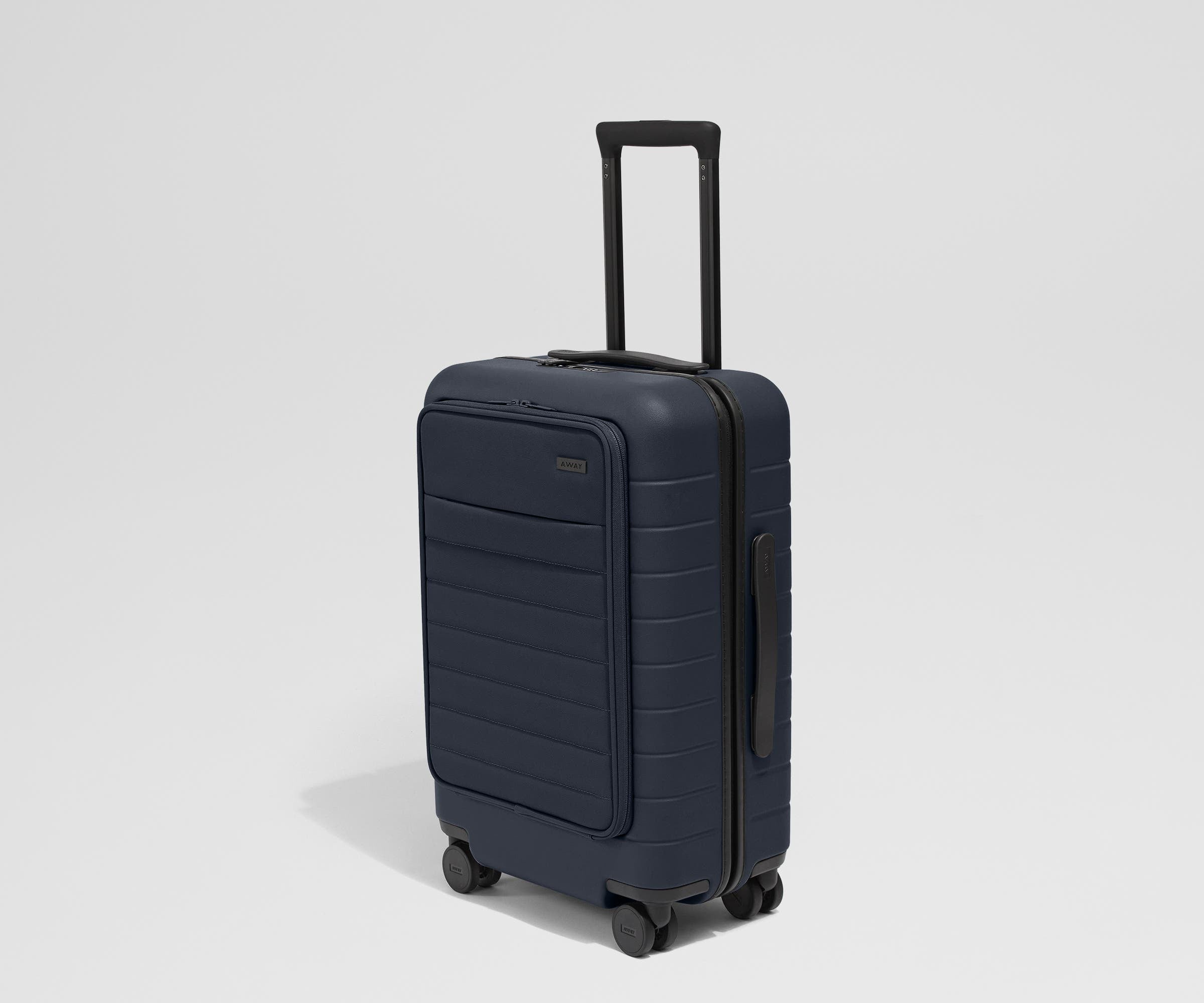 away-executive-carry-on-valise-cabine-bleu-marine-laptop image 2