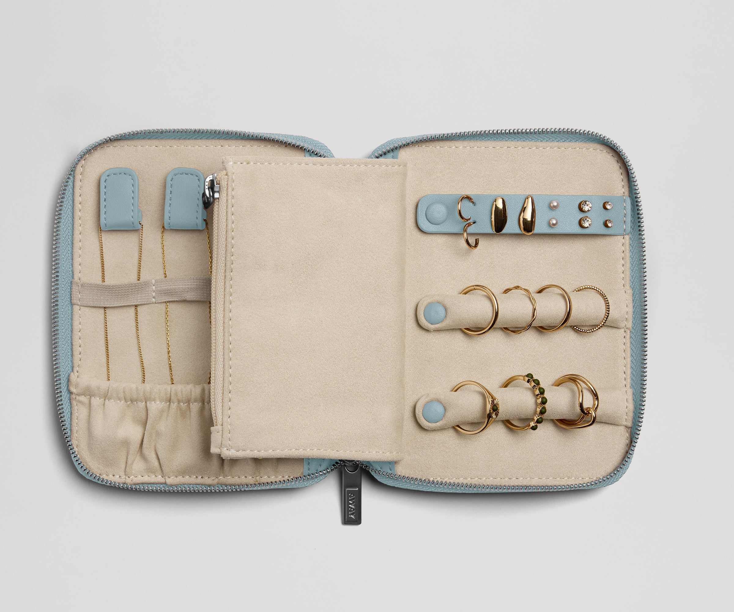 away-slim-jewelry-organizer-pochette-bijoux-arctic-blue image 3