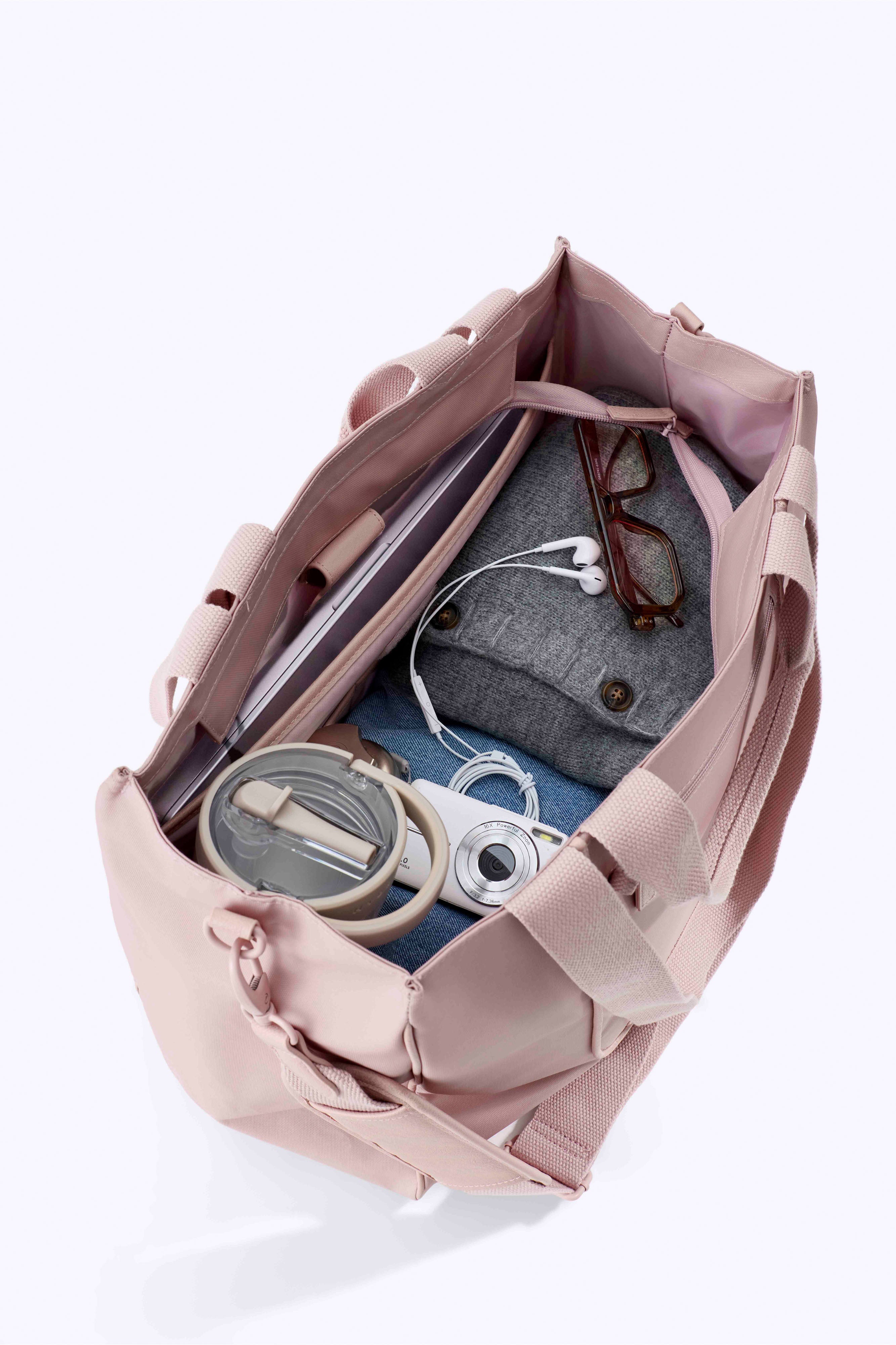 beis-east-to-west-sac-tote-bag-rose-atlas-recycl image 5