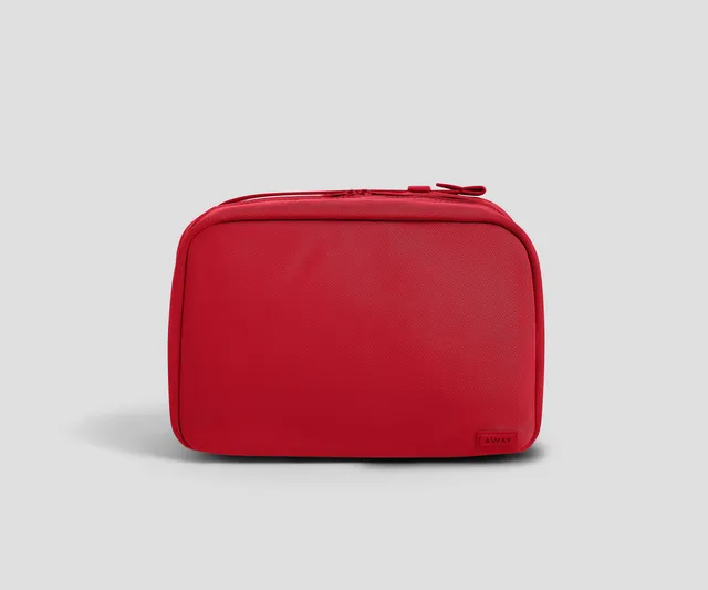 away-hanging-toiletry-trousse-de-toilette-cherry-red-imperm-able image 1