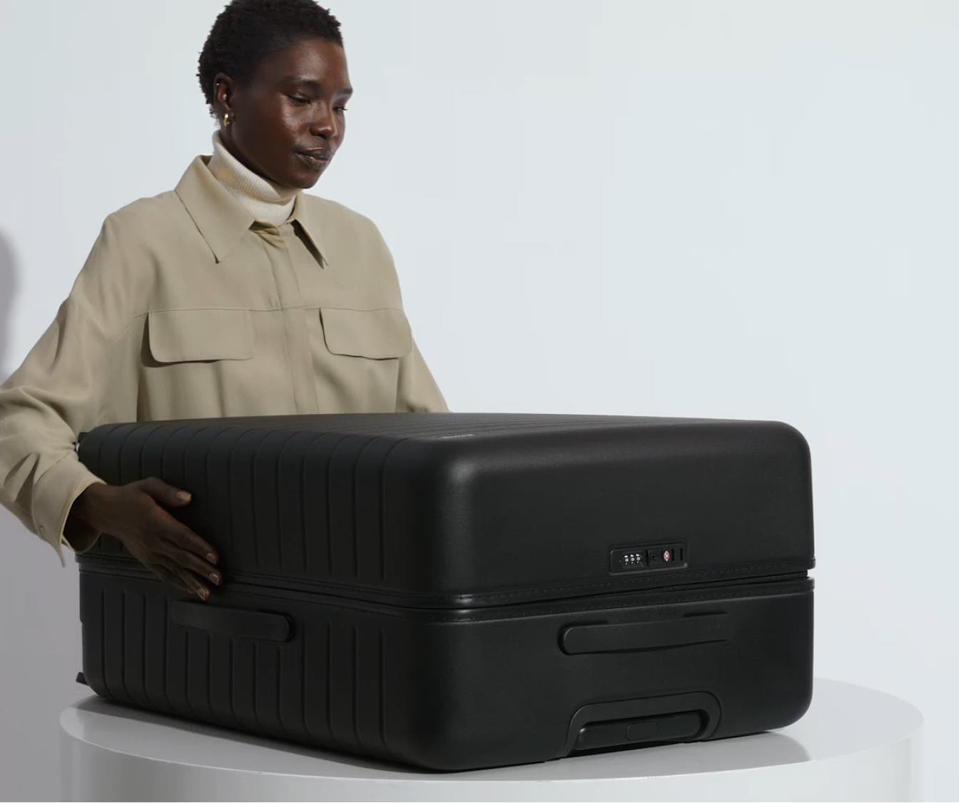 away-the-large-valise-soute-violet-taffy-rigide image 5