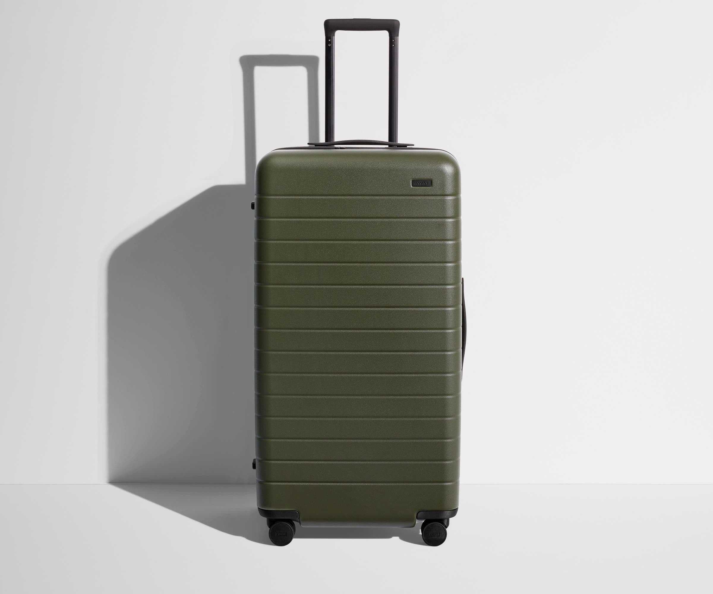 away-checked-the-trunk-valise-soute-rigide-bleu-marine image 7