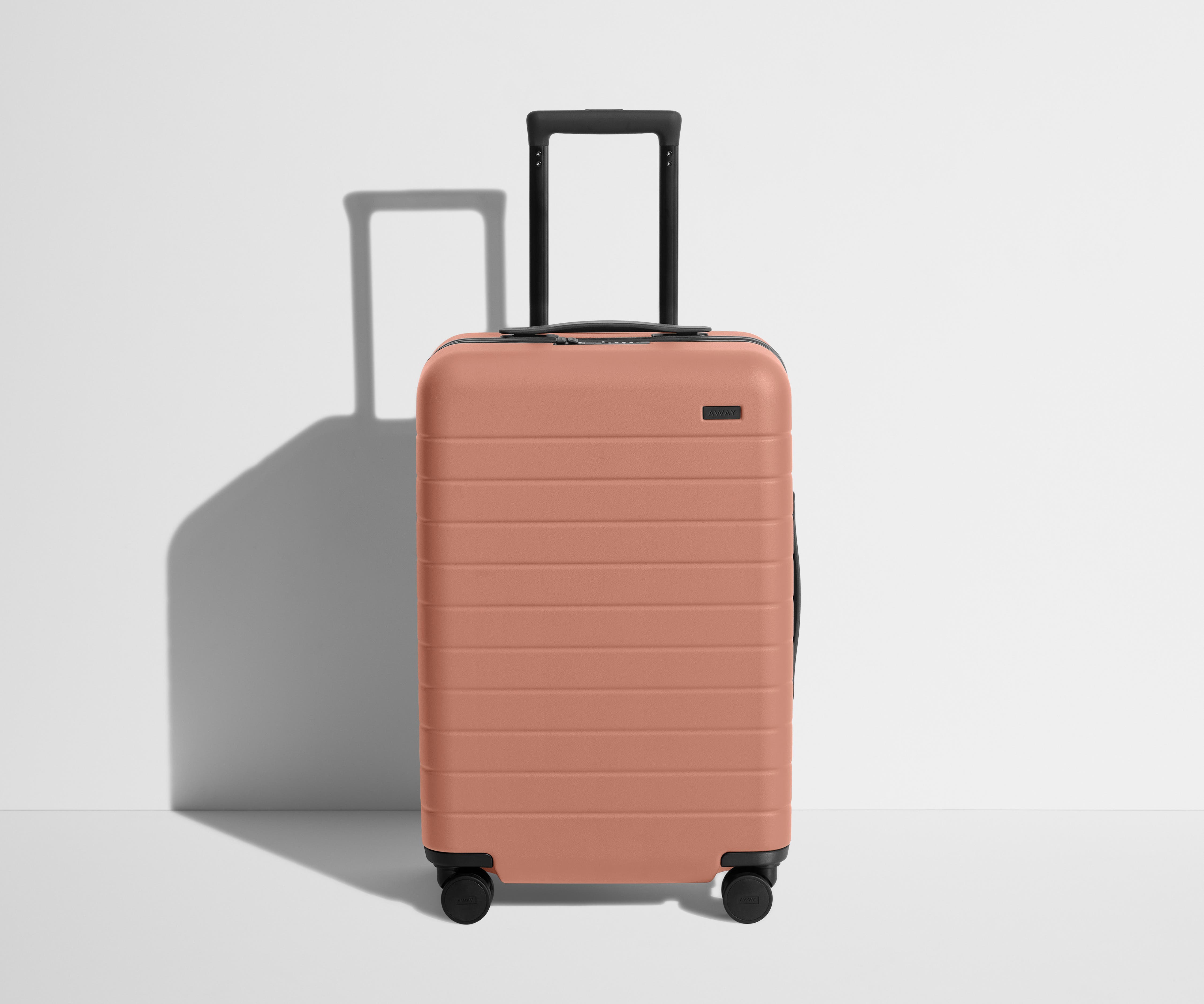 away-bigger-carry-on-valise-cabine-clay-pink-rose image 1
