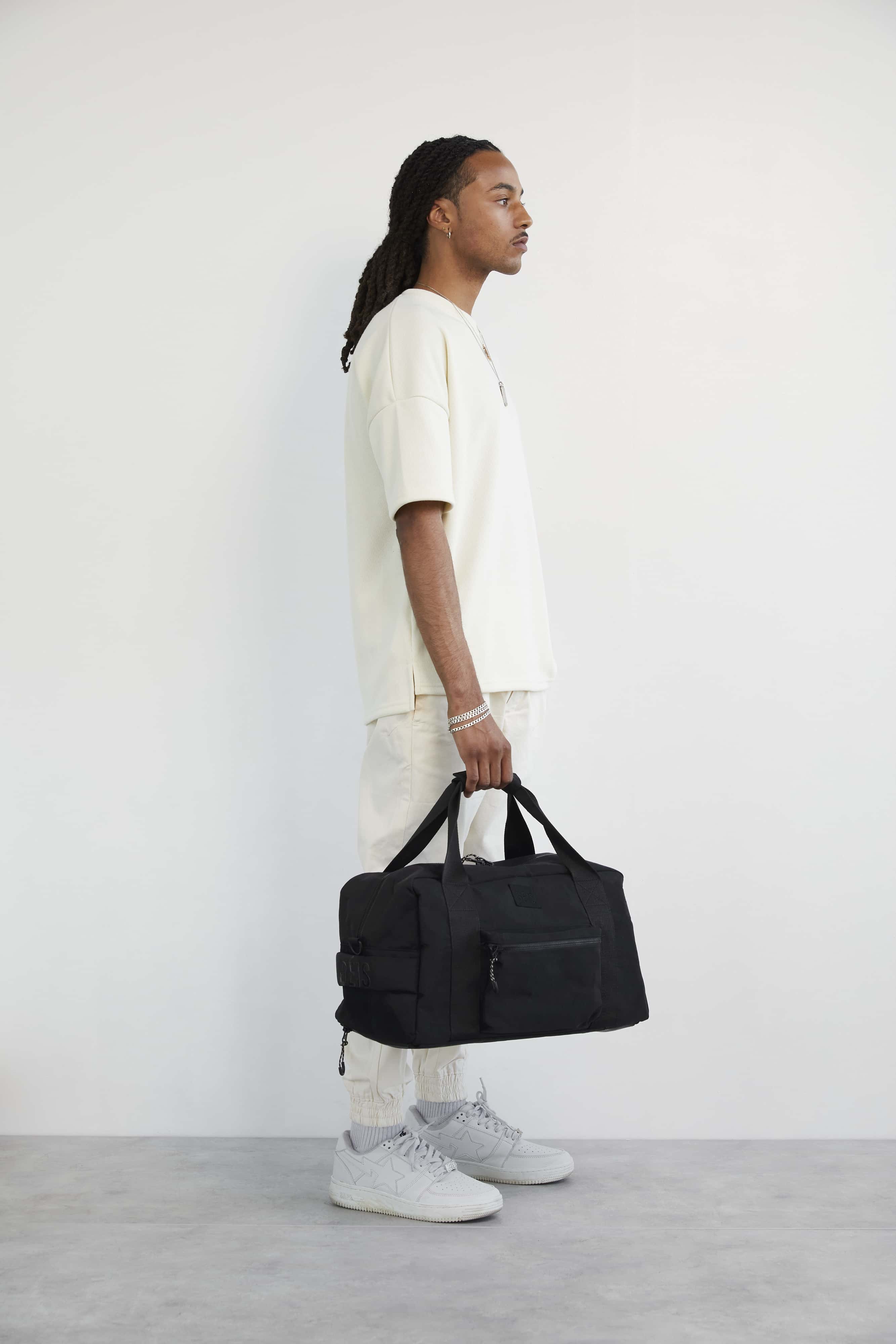 beis-the-sport-duffle-backpack-sac-sport-black-noir-cabine image 5