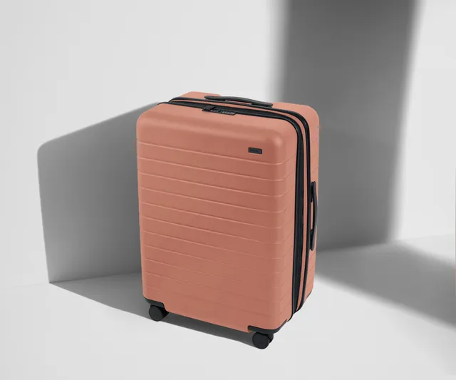 away-the-medium-flex-valise-soute-clay-pink-extensible image 1