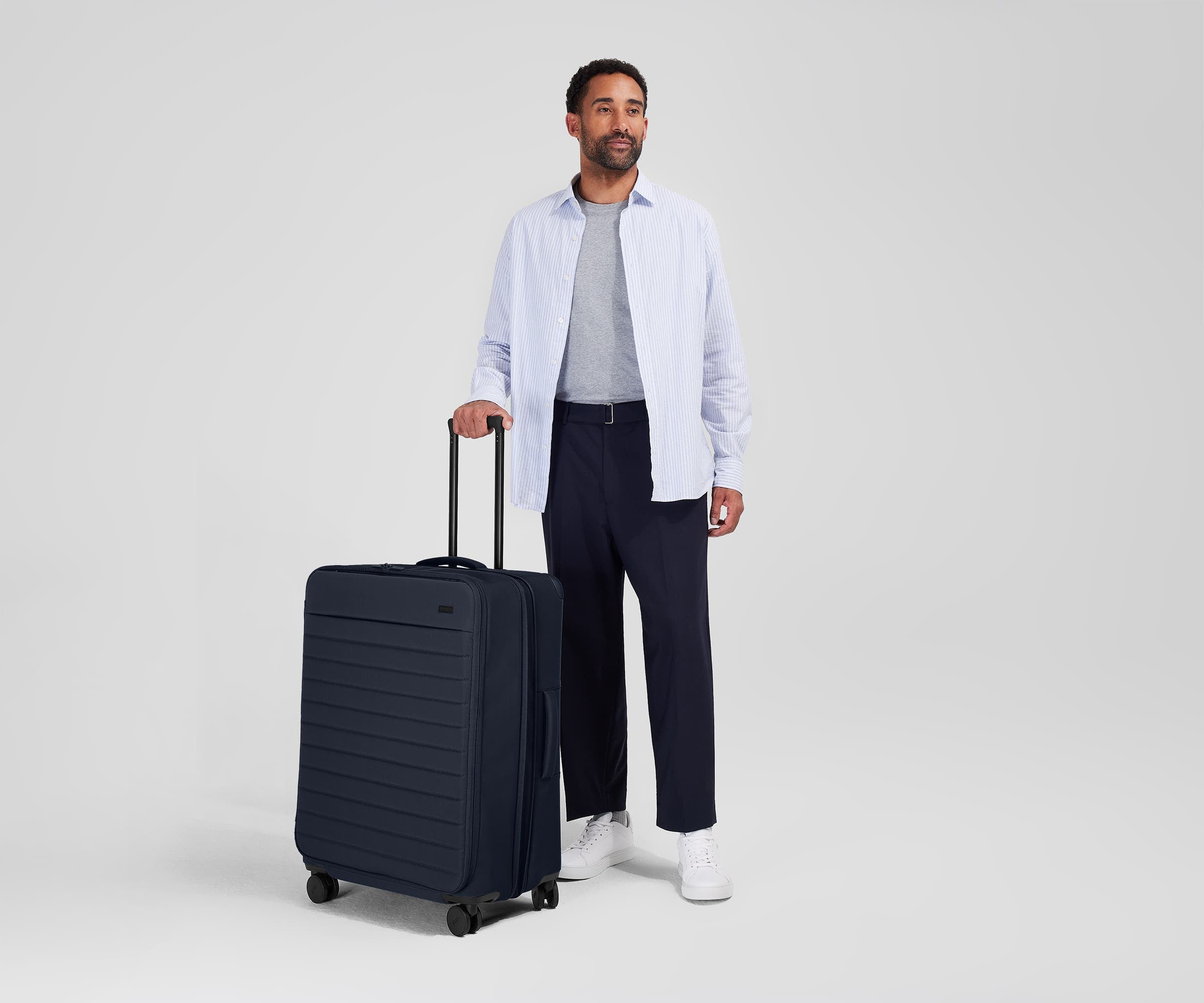 away-softside-large-valise-soute-navy-blue-souple image 4