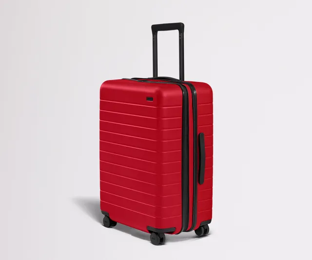 away-medium-flex-valise-soute-rigide-rouge-cherry-extensible image 1