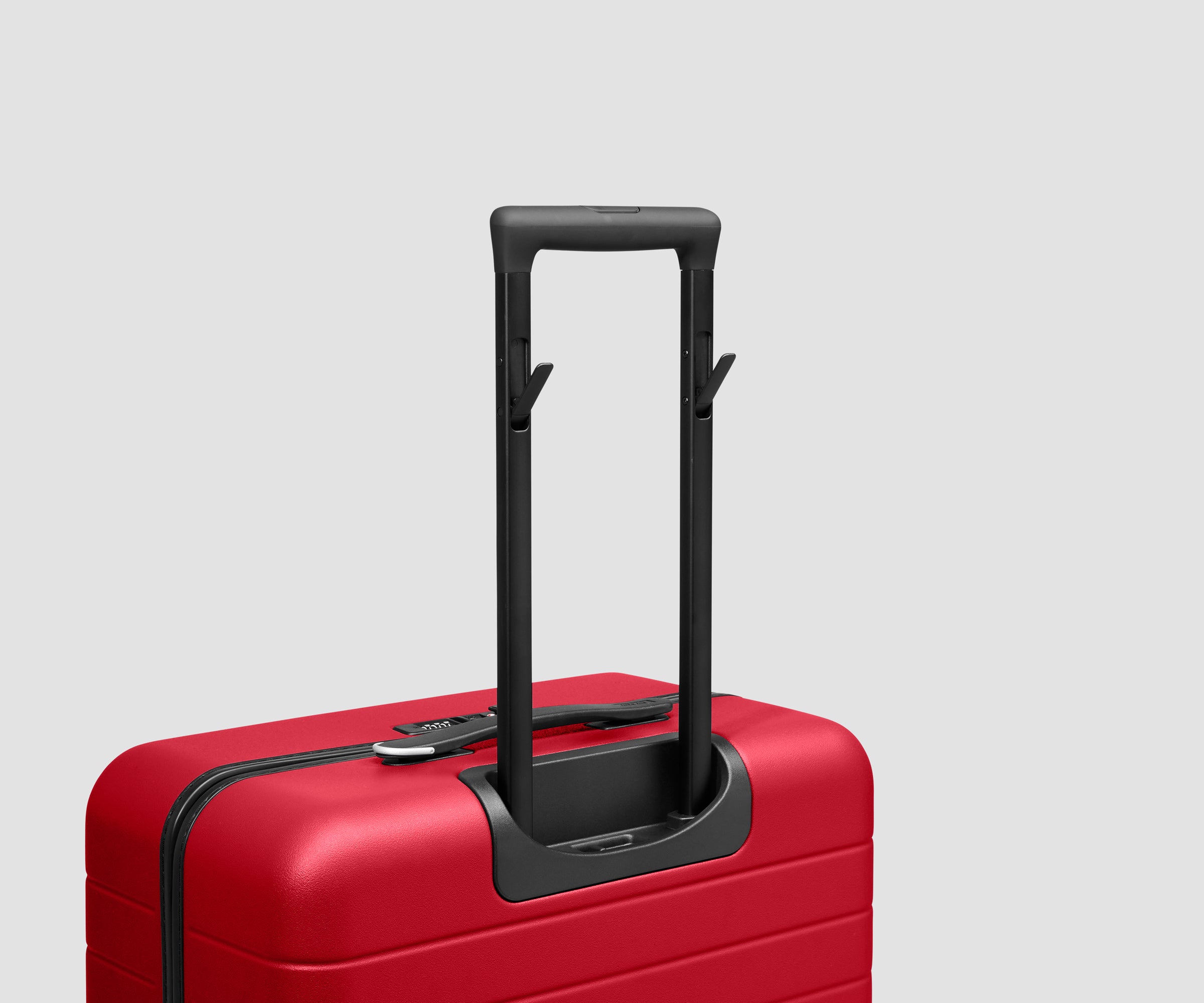 away-the-medium-3-valise-soute-rigide-cherry-red image 5