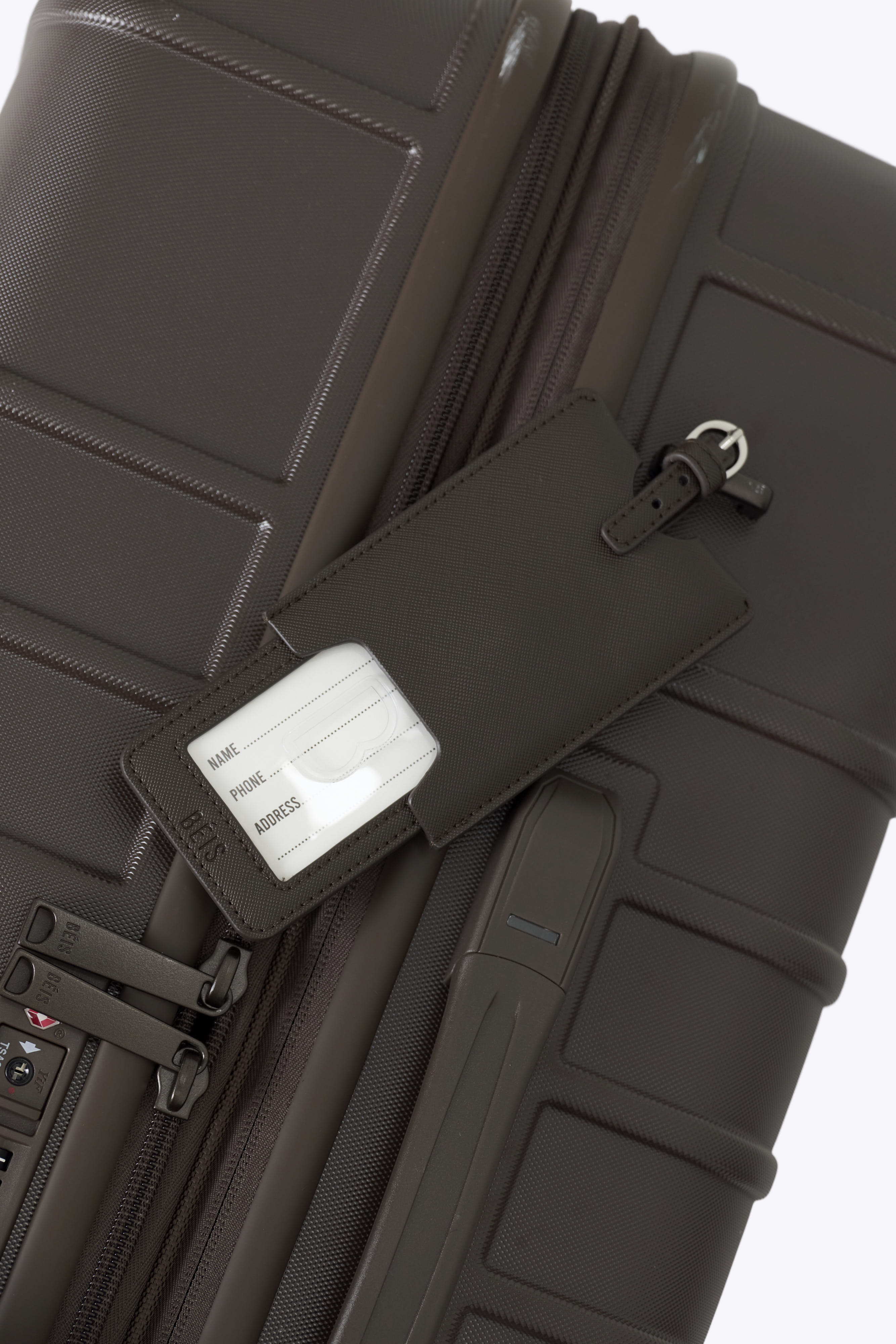 beis-the-luggage-tag-tiquette-bagage-espresso-cache-adresse image 3