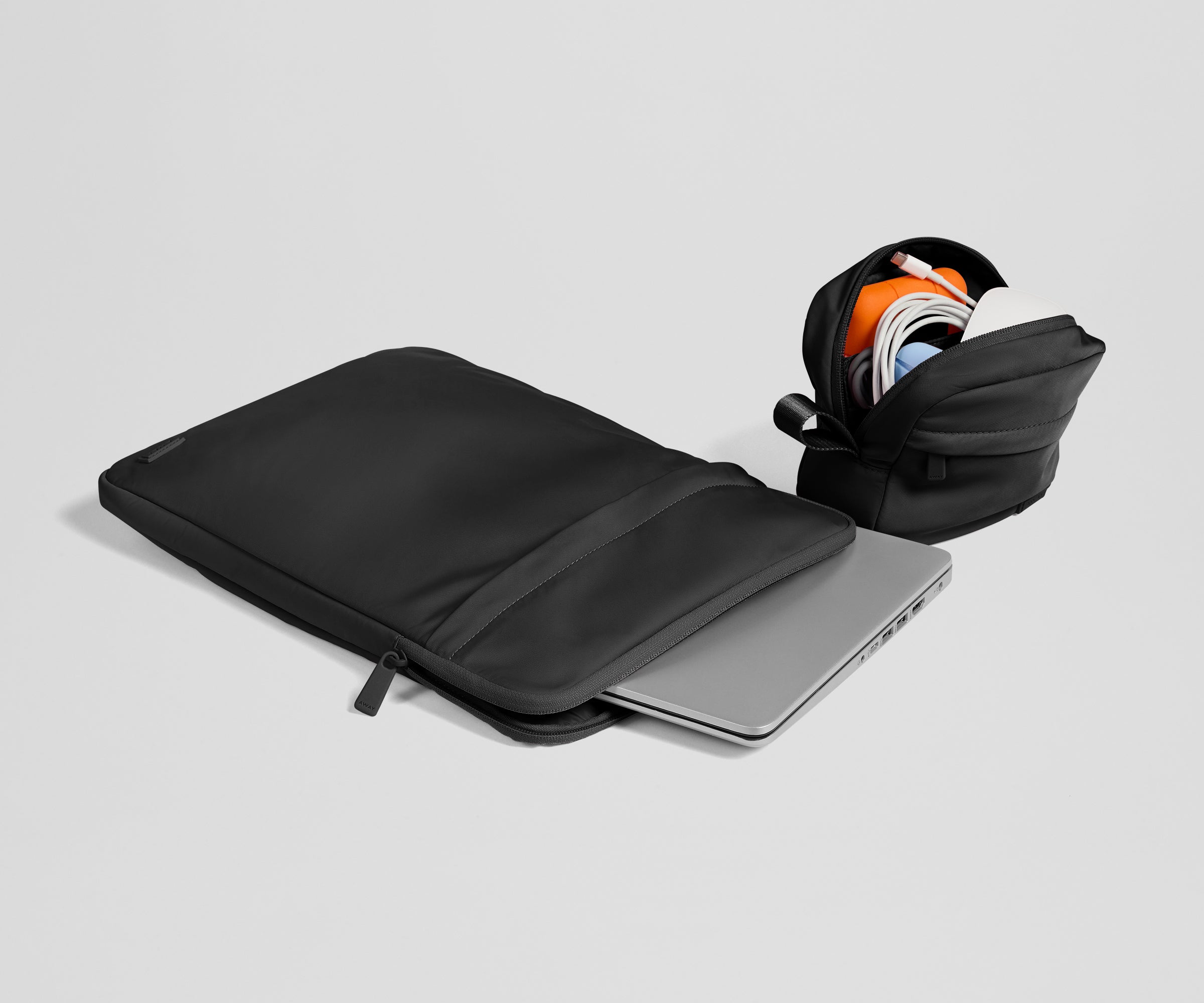 away-featherlight-tech-set-housse-pc-16-jet-black-2-pi-ces image 2