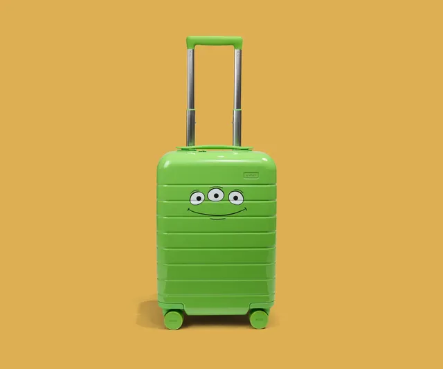 away-kids-luggage-the-kids-carry-on-valise-enfant-alien-green image 1