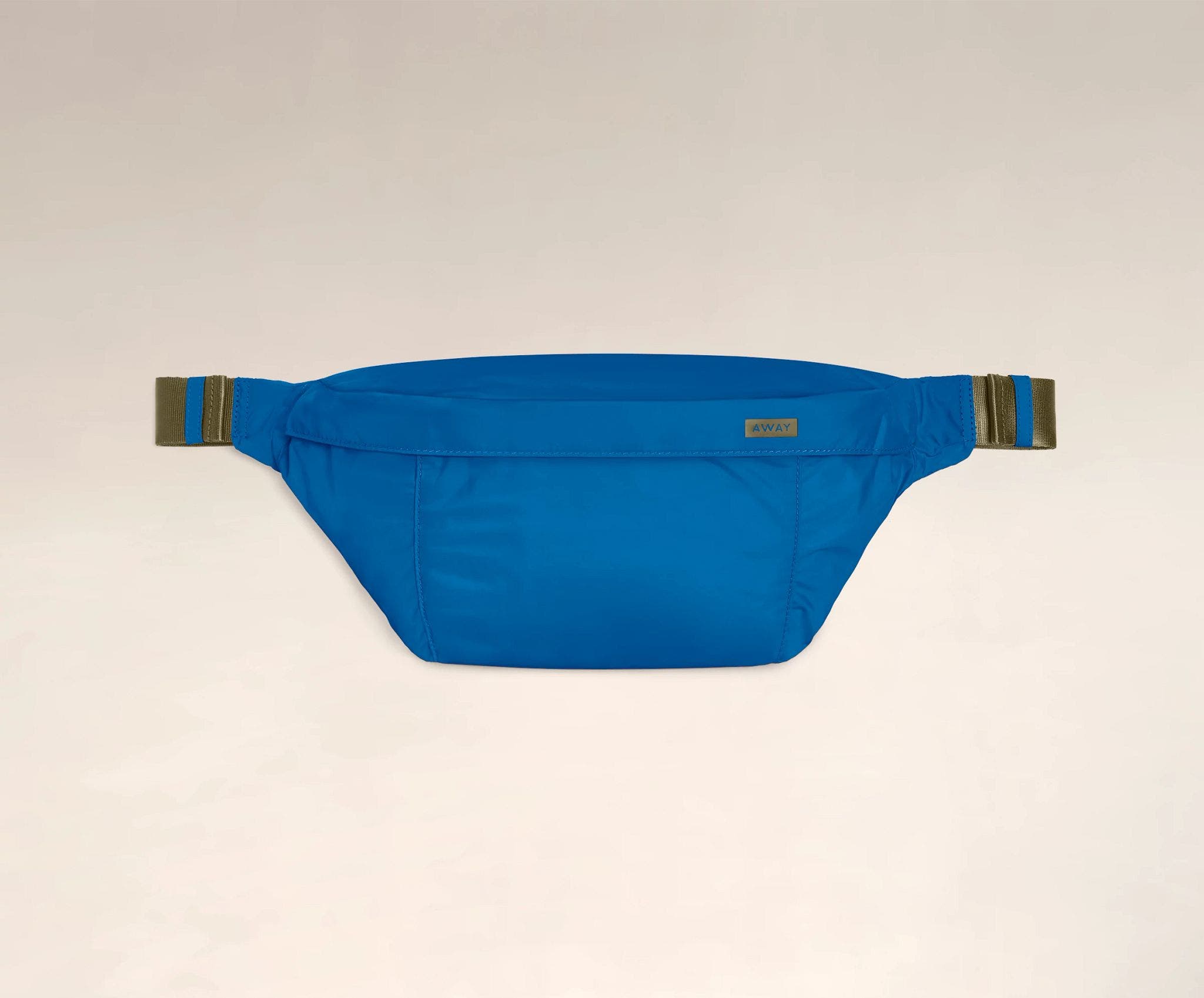 away-packable-sling-sac-banane-teal-pliable image 3