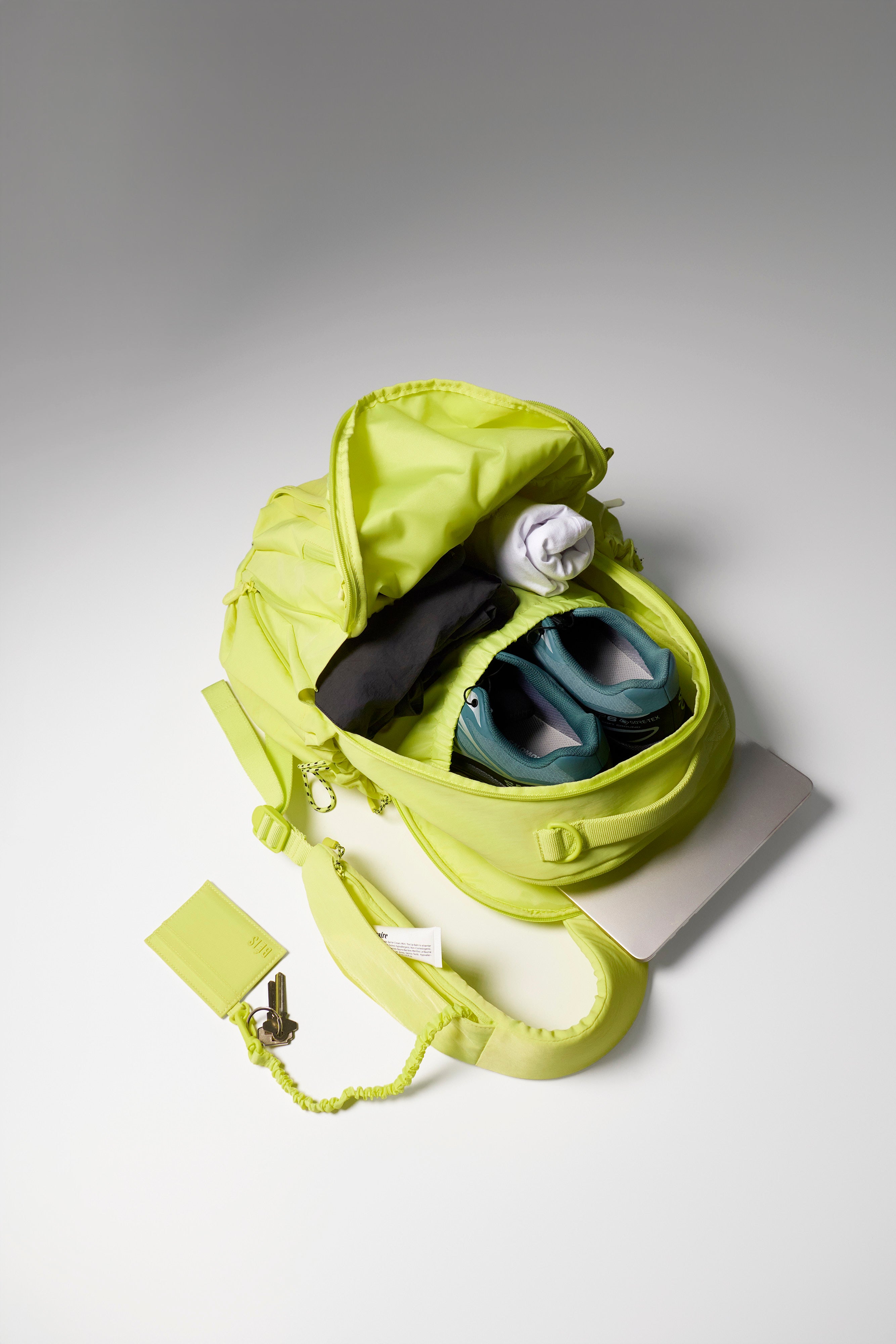 beis-north-to-south-sac-dos-jaune-limone-sport image 3