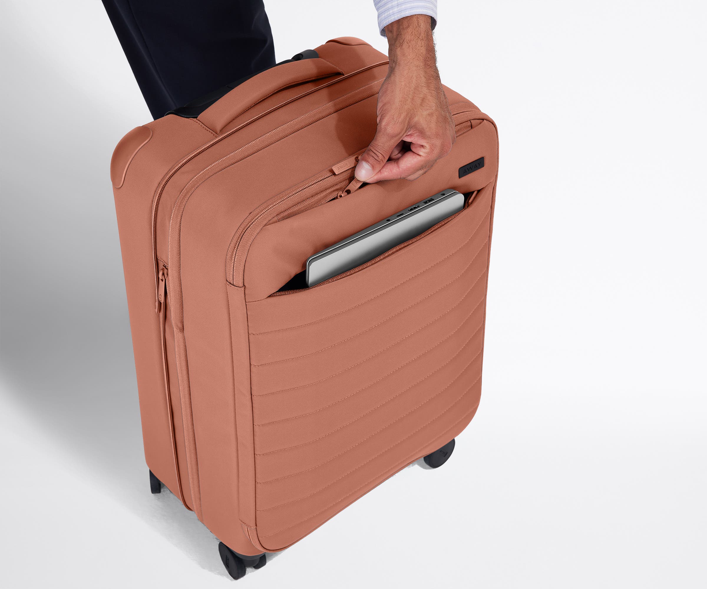 away-softside-carry-on-valise-cabine-clay-pink-souple image 6
