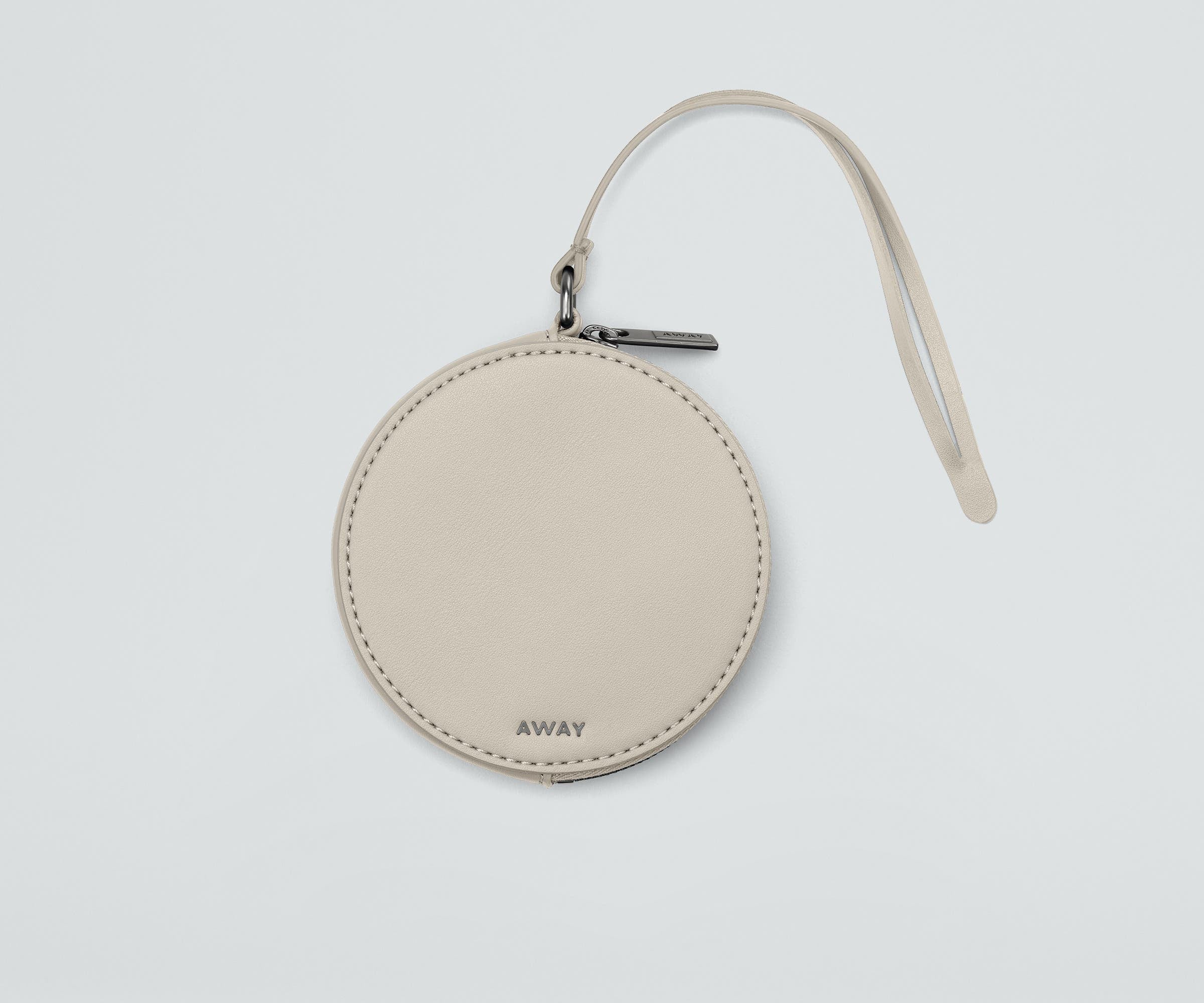 away-circle-zip-pouch-pochette-ronde-jet-black-cartes-et-cl-s image 5