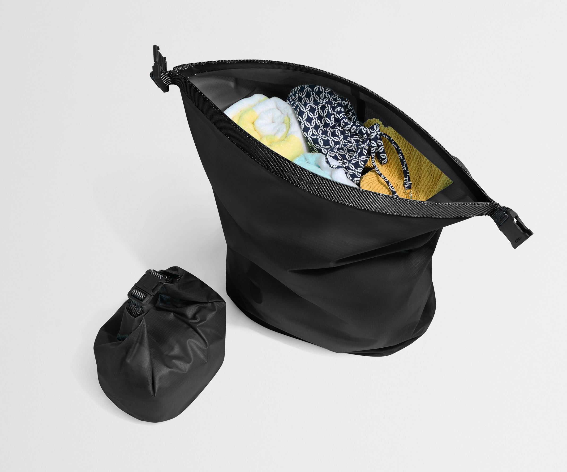 away-dry-bag-duo-sac-tanche-noir-jet-black-lot-de-2 image 2