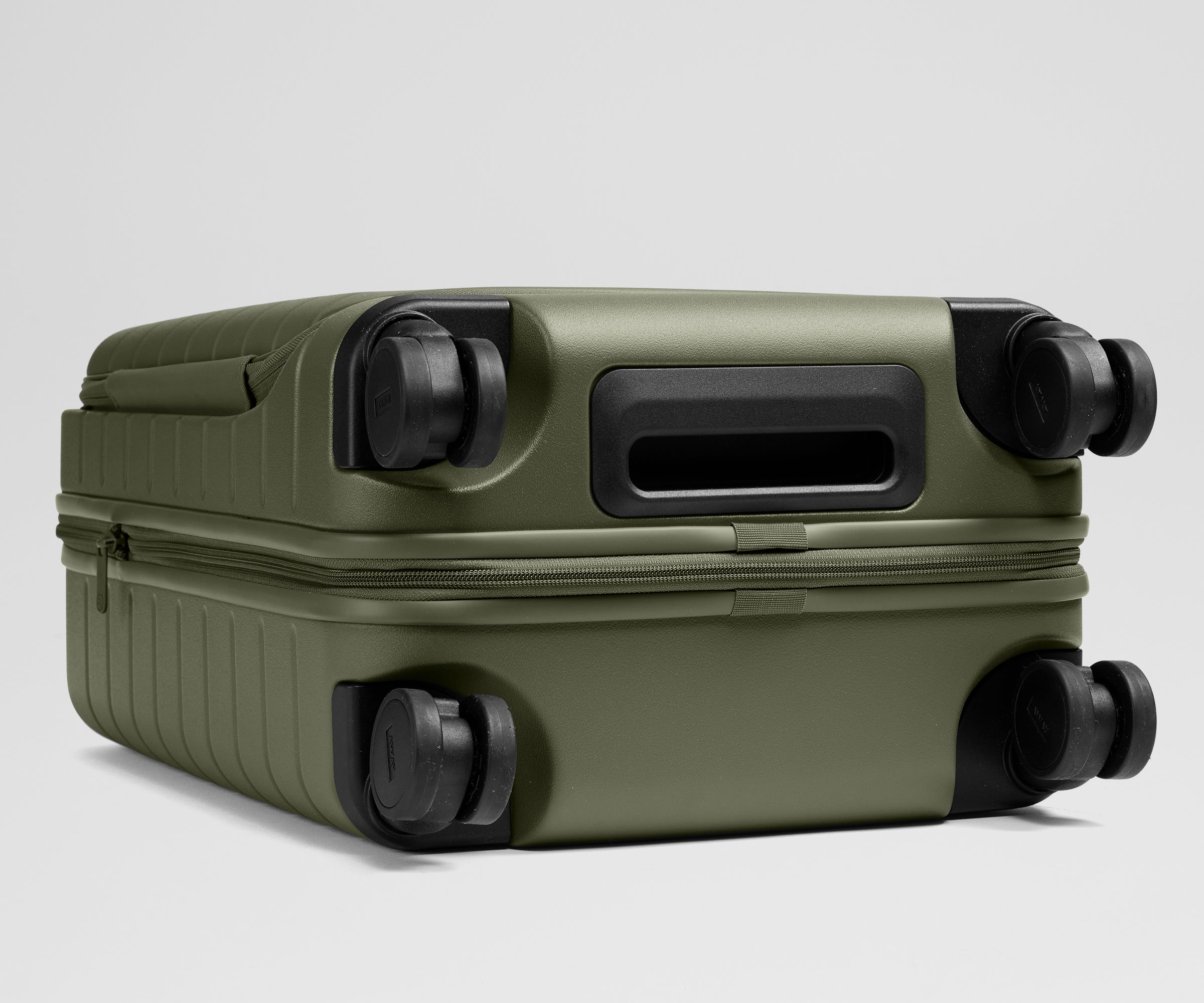 away-topside-carry-on-bagage-cabine-vert-olive image 8