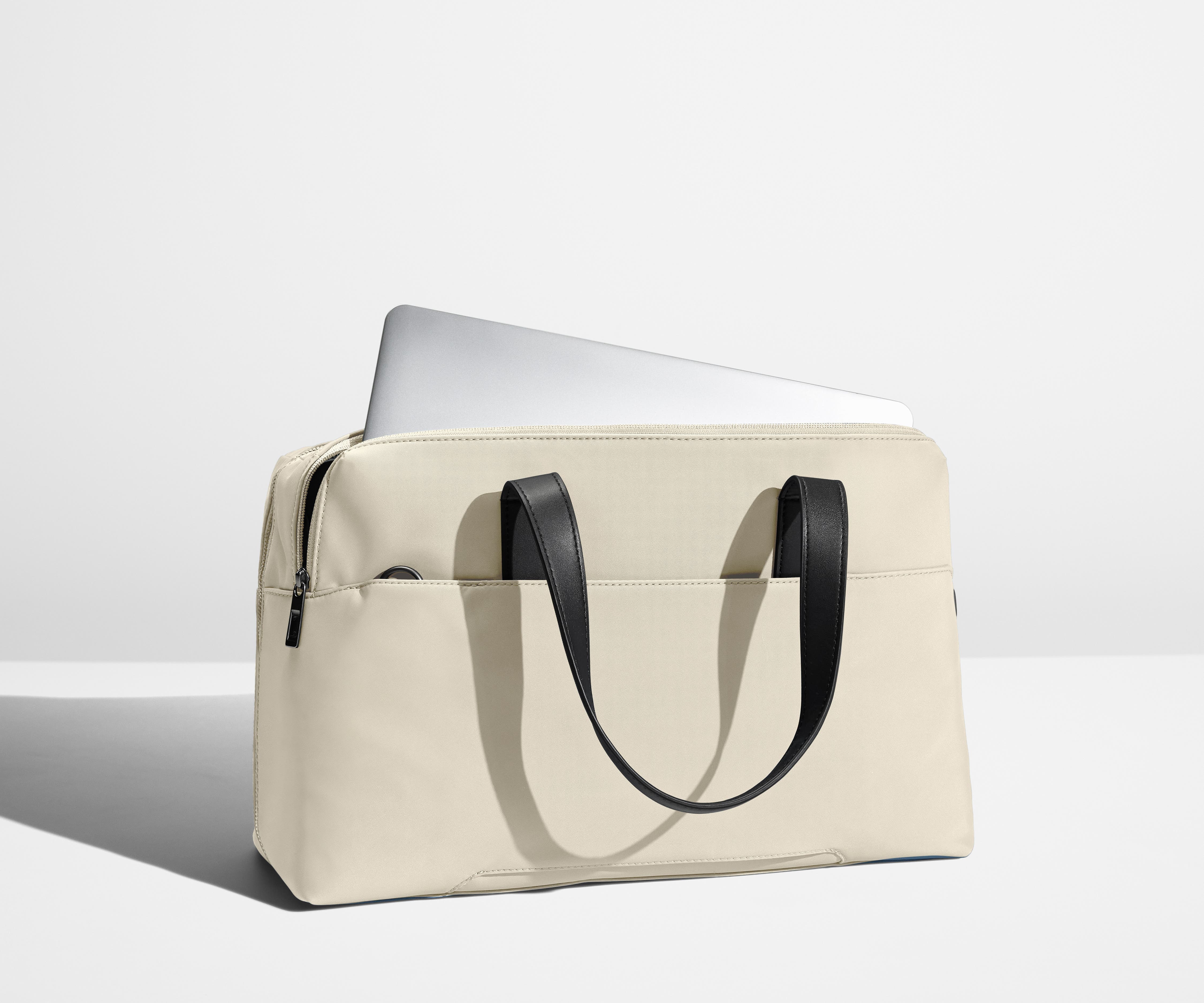 away-crossbody-the-everywhere-bag-sac-bandouli-re-blanc image 5