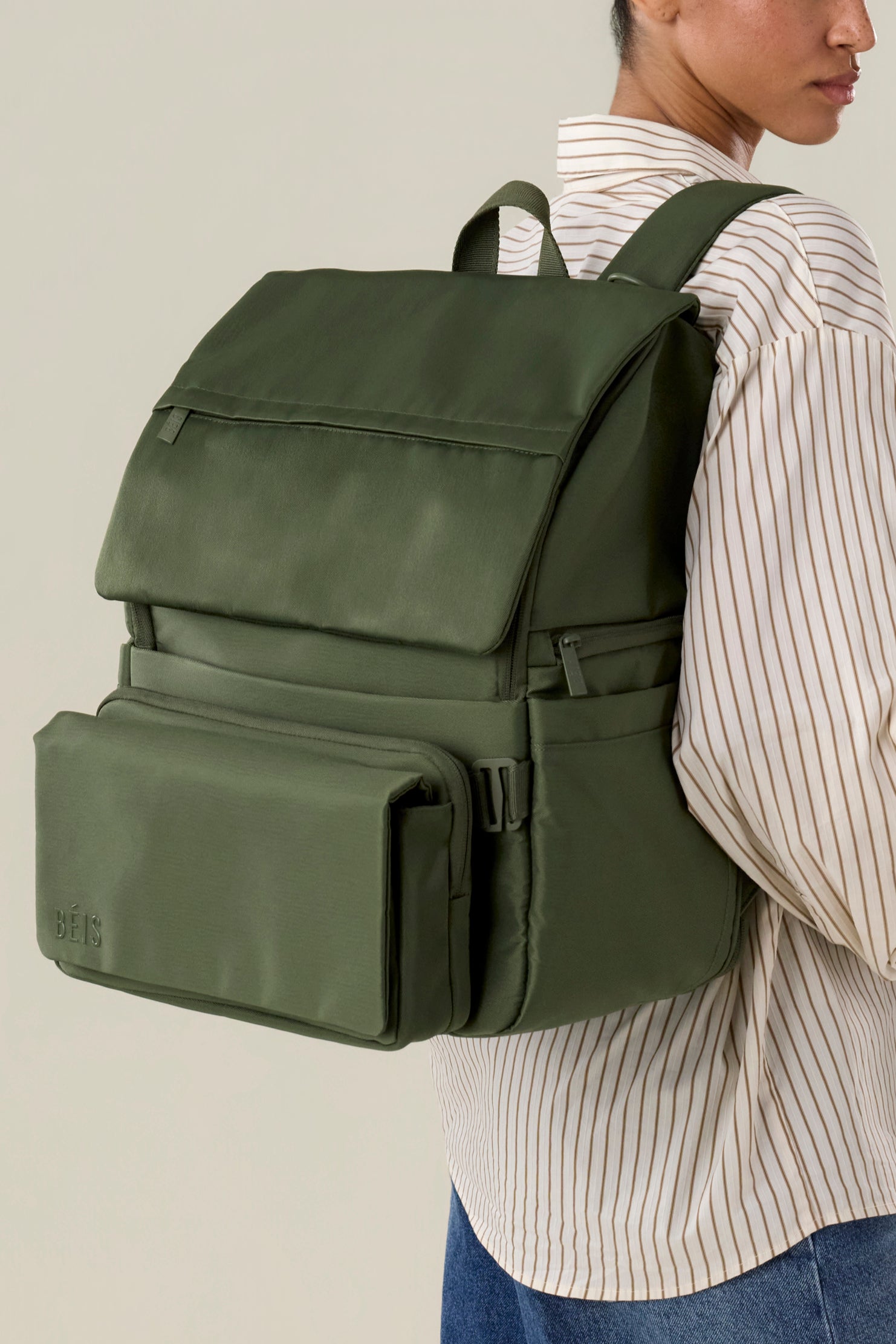 beis-ultimate-diaper-sac-dos-langer-olive-tapis image 3